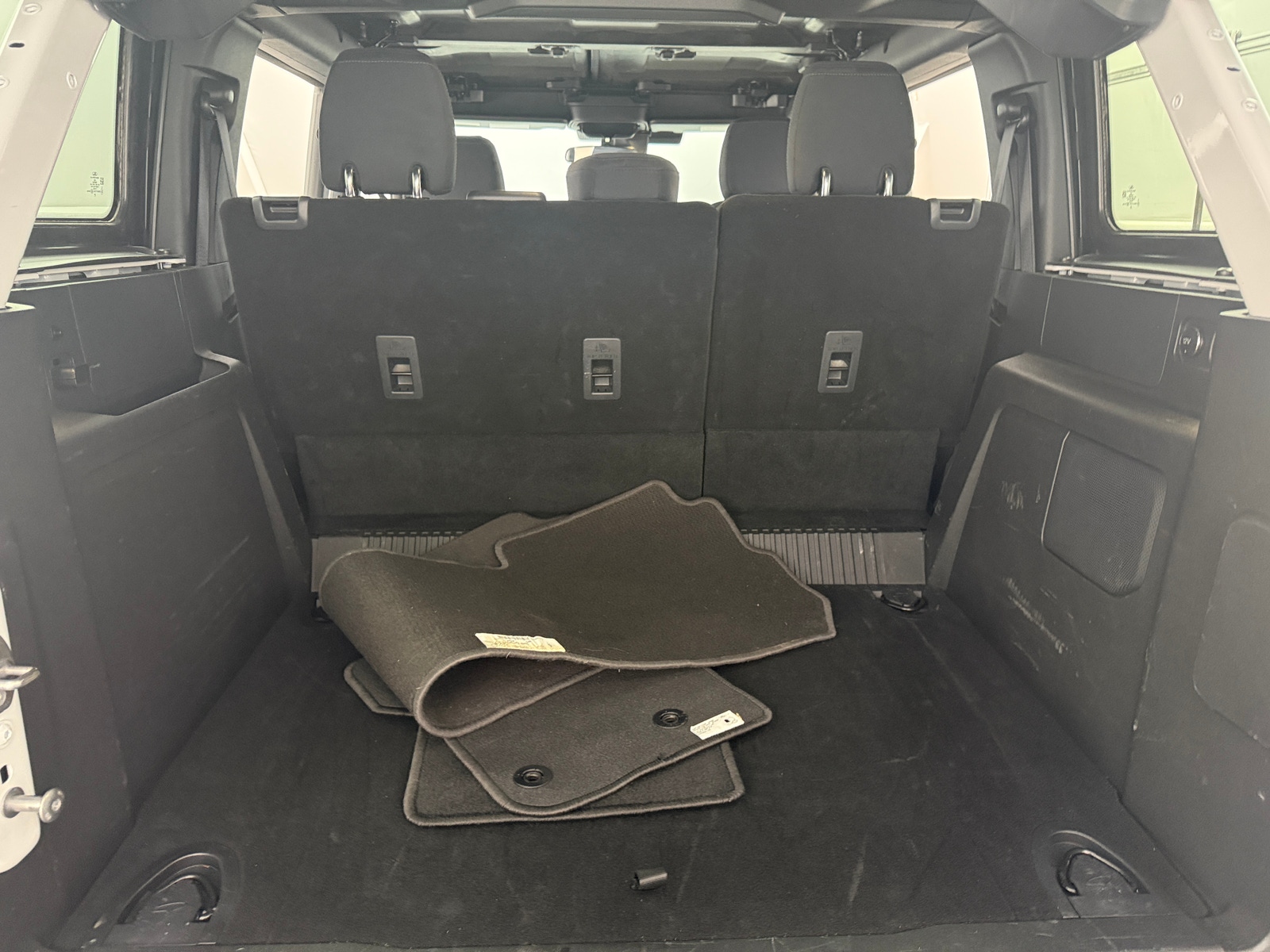 Thumbnail: 2025 Ford Bronco - 7