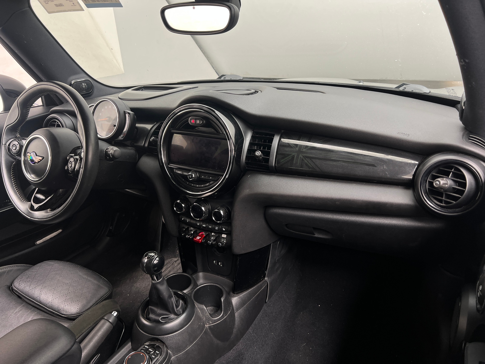 Thumbnail: 2019 MINI Cooper Hardtop - 2