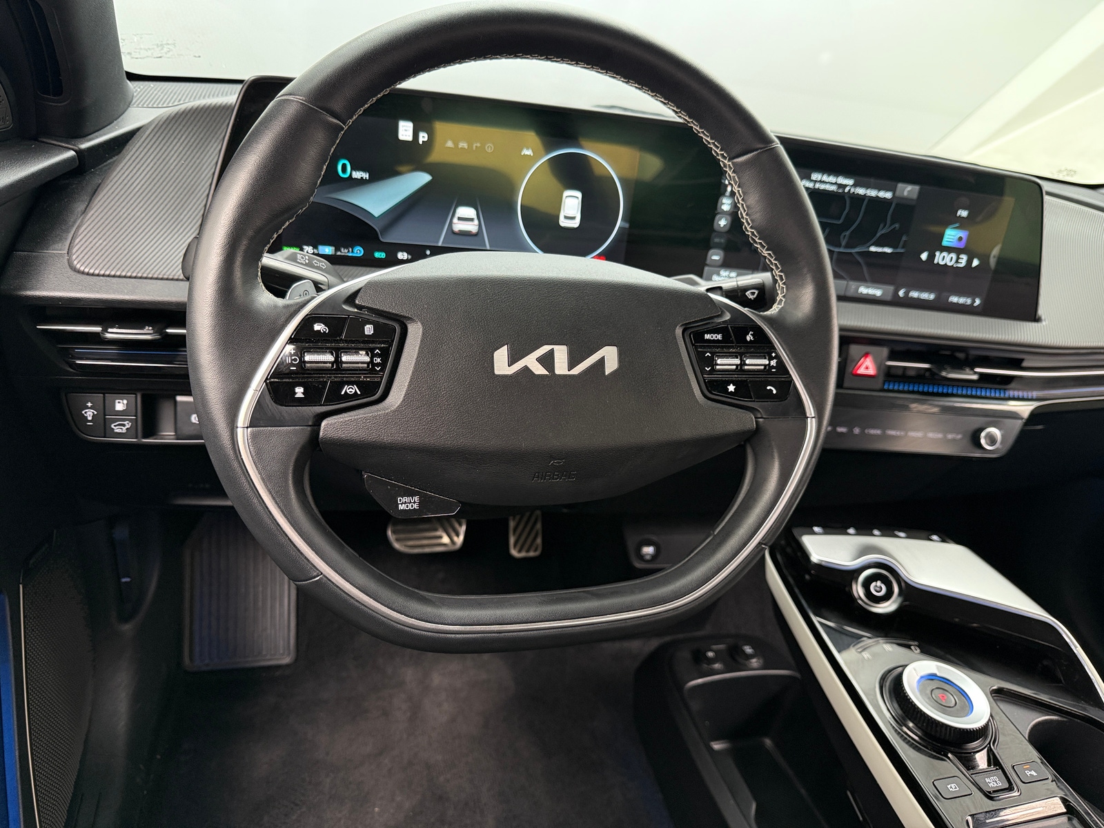 Thumbnail: 2022 Kia EV6 - 4