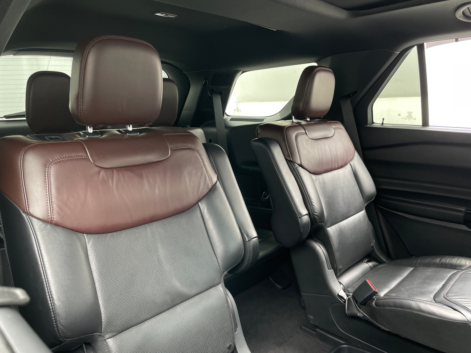 Thumbnail: 2021 Ford Explorer - 5