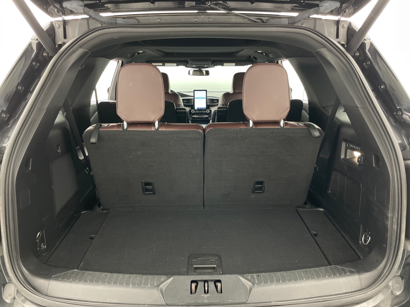 Thumbnail: 2021 Ford Explorer - 6