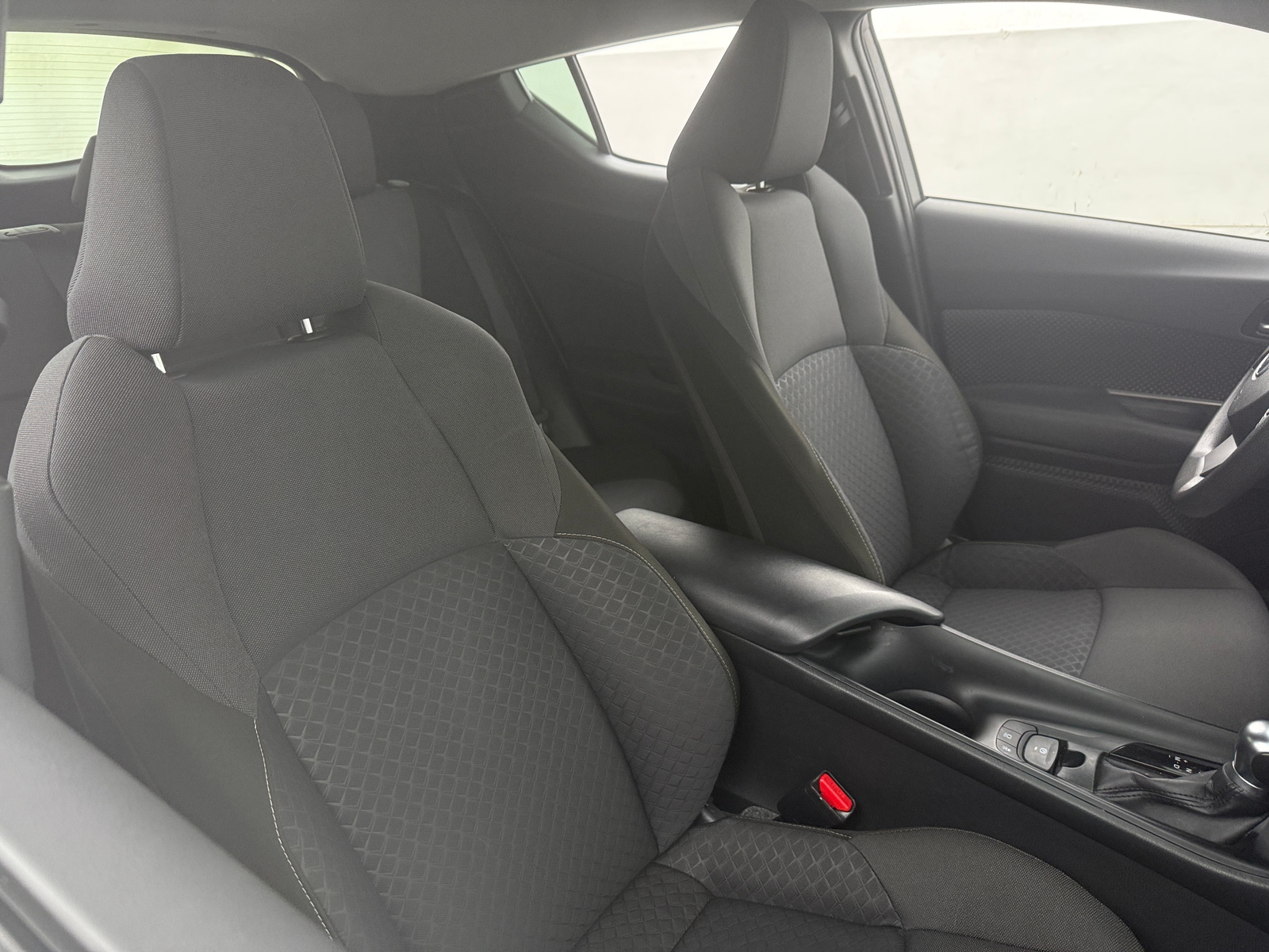 Thumbnail: 2021 Toyota C-HR - 2