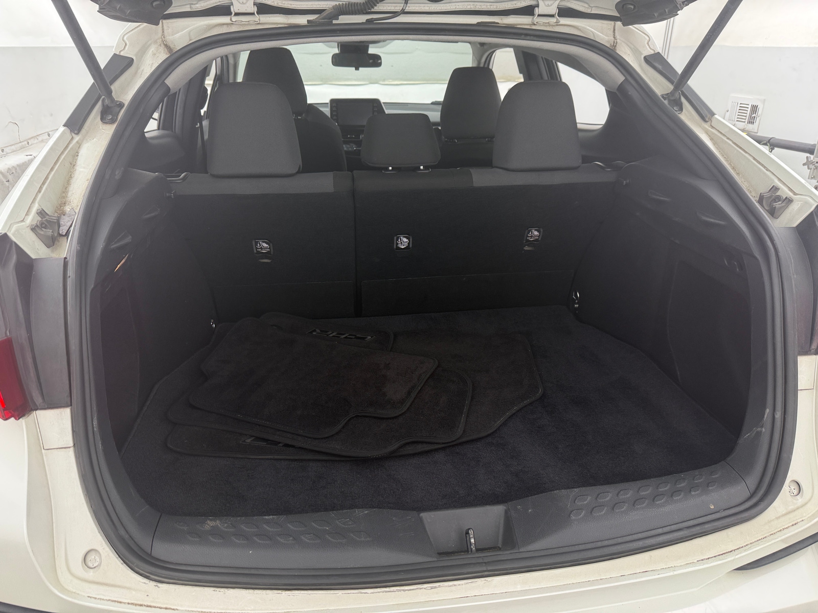 Thumbnail: 2021 Toyota C-HR - 7