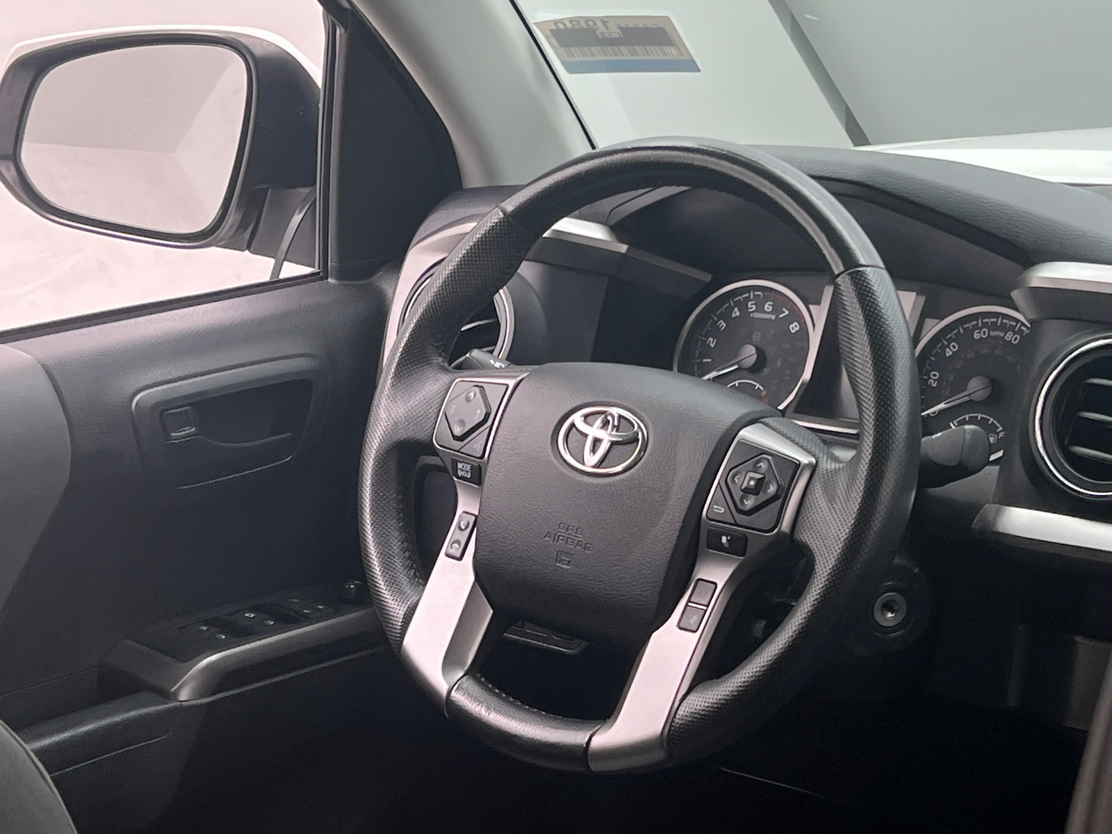 Thumbnail: 2022 Toyota Tacoma - 5