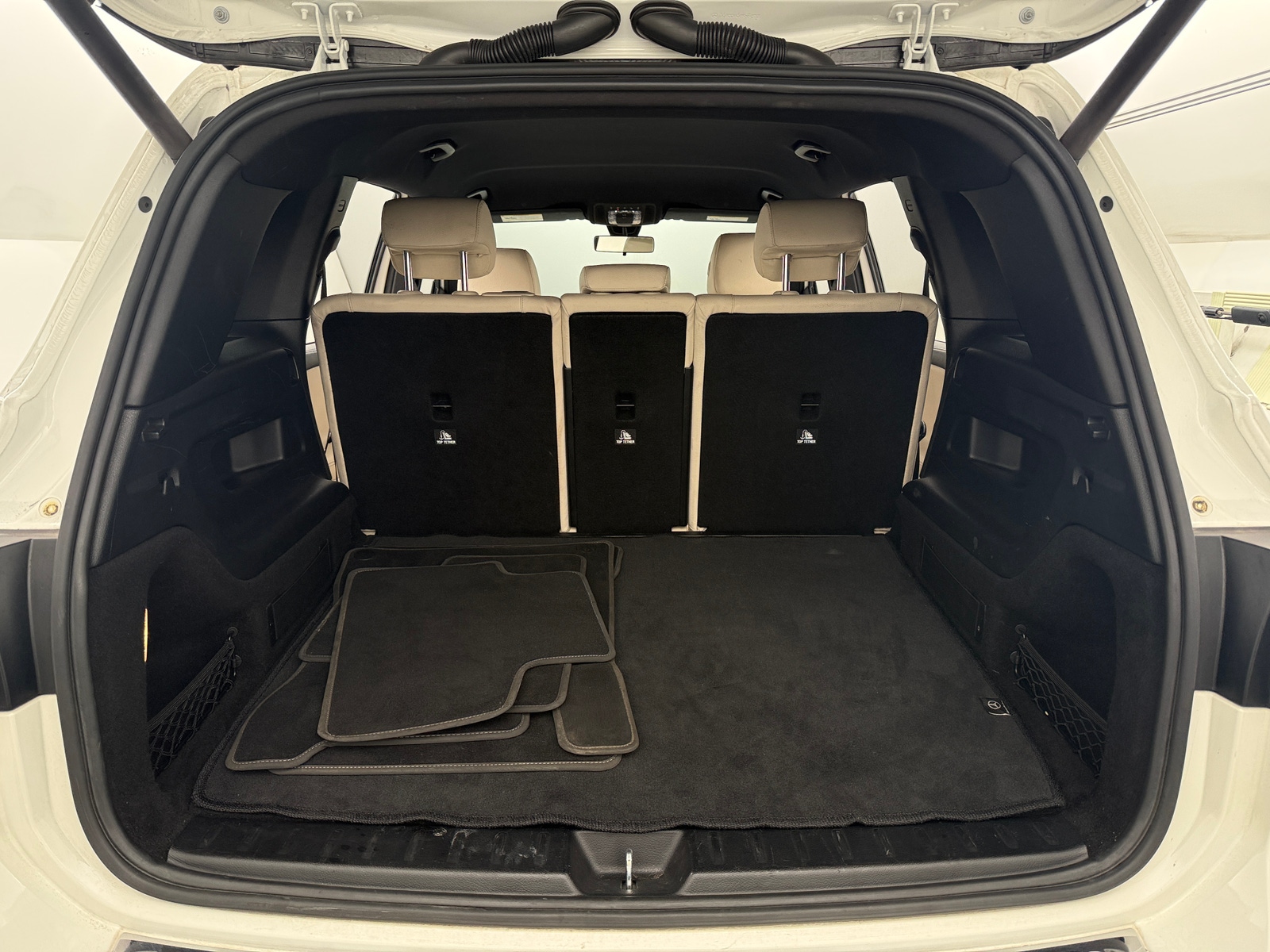 Thumbnail: 2020 Mercedes-Benz GLB - 6