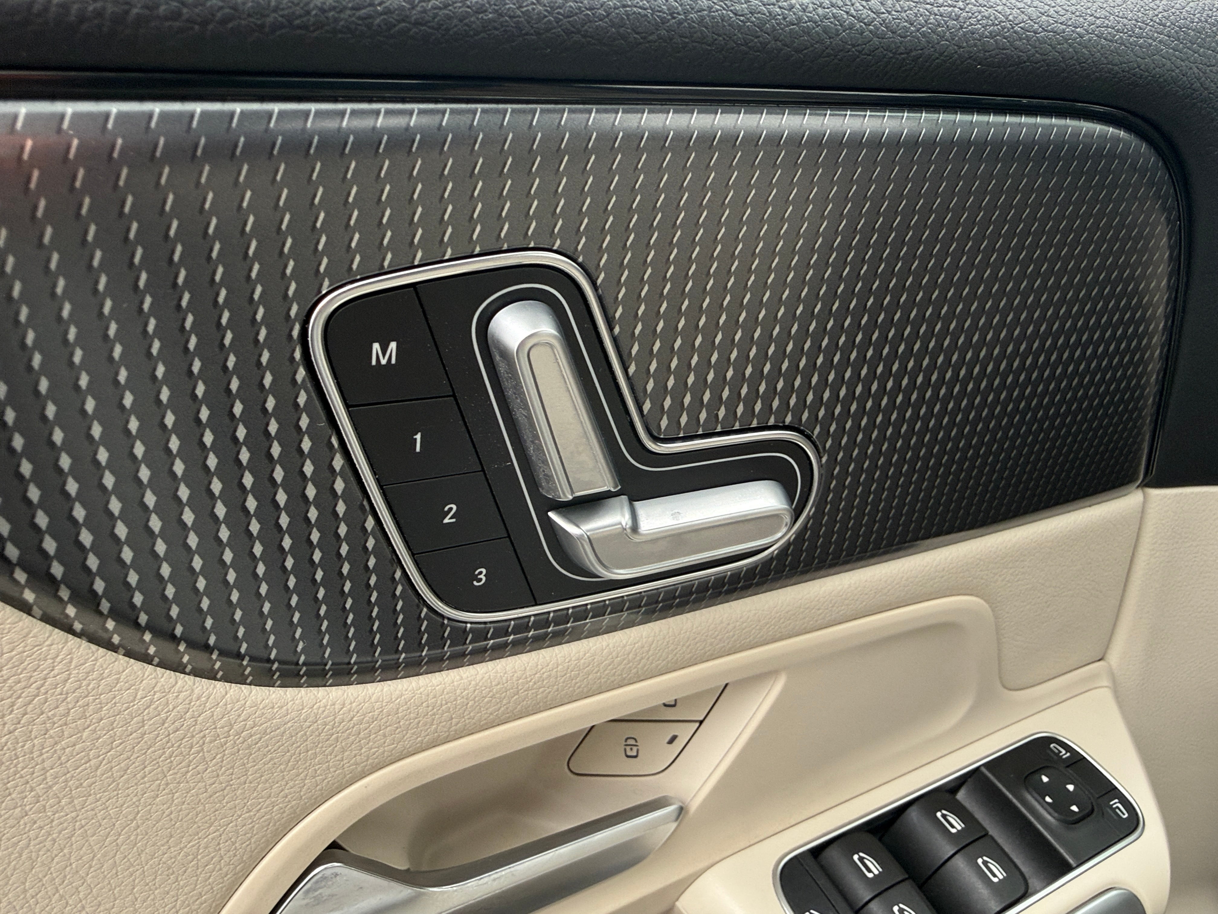 2020 Mercedes-Benz GLB