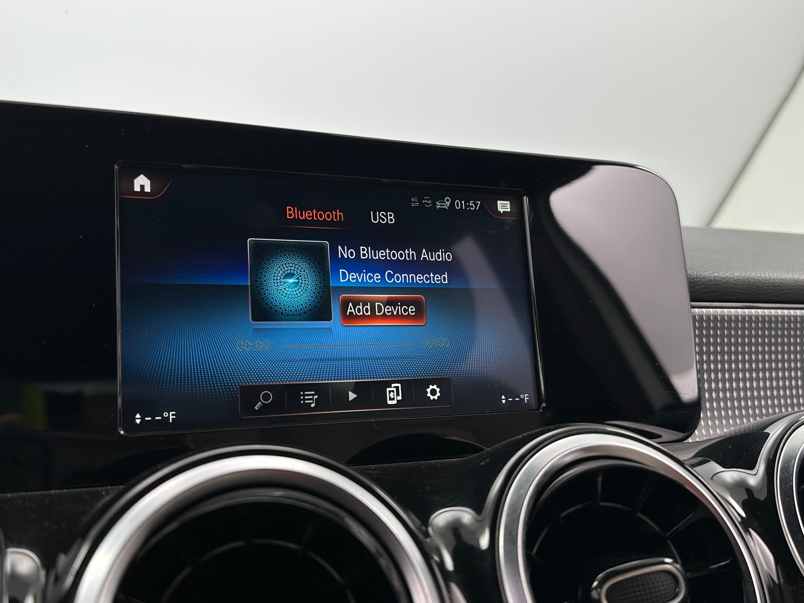 Thumbnail: 2020 Mercedes-Benz GLB - 3