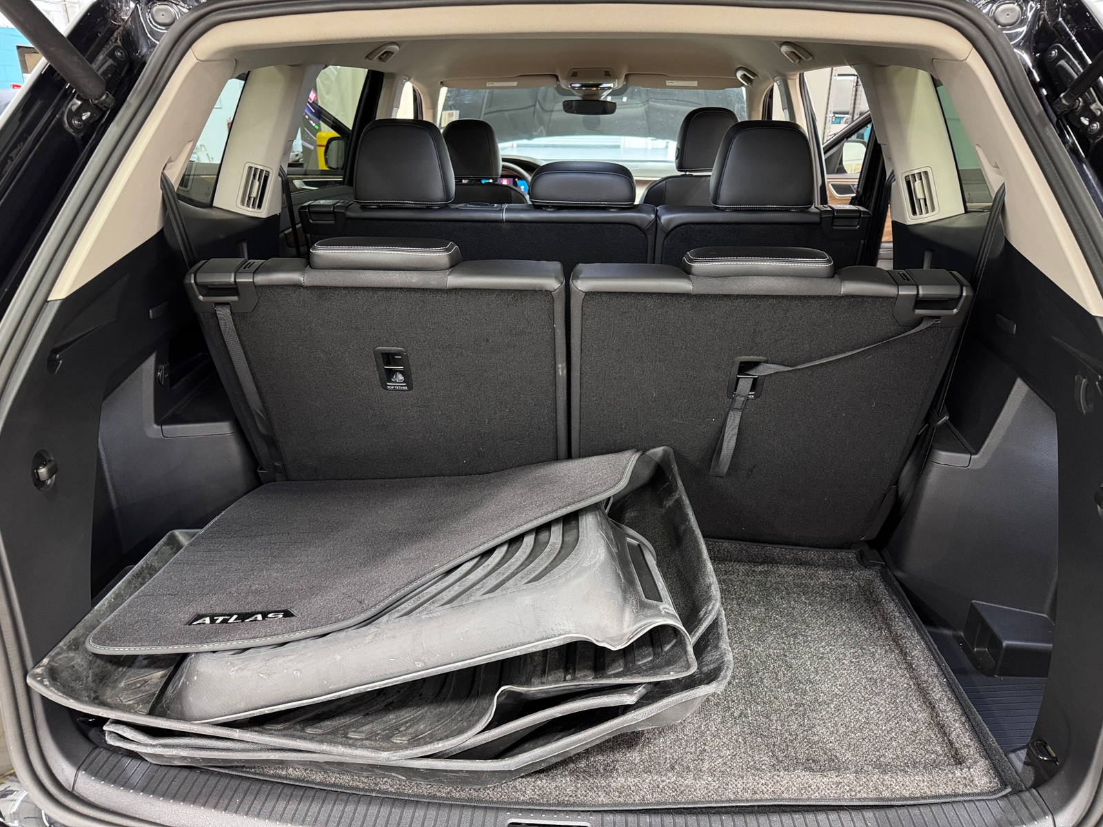 Thumbnail: 2024 Volkswagen Atlas - 6