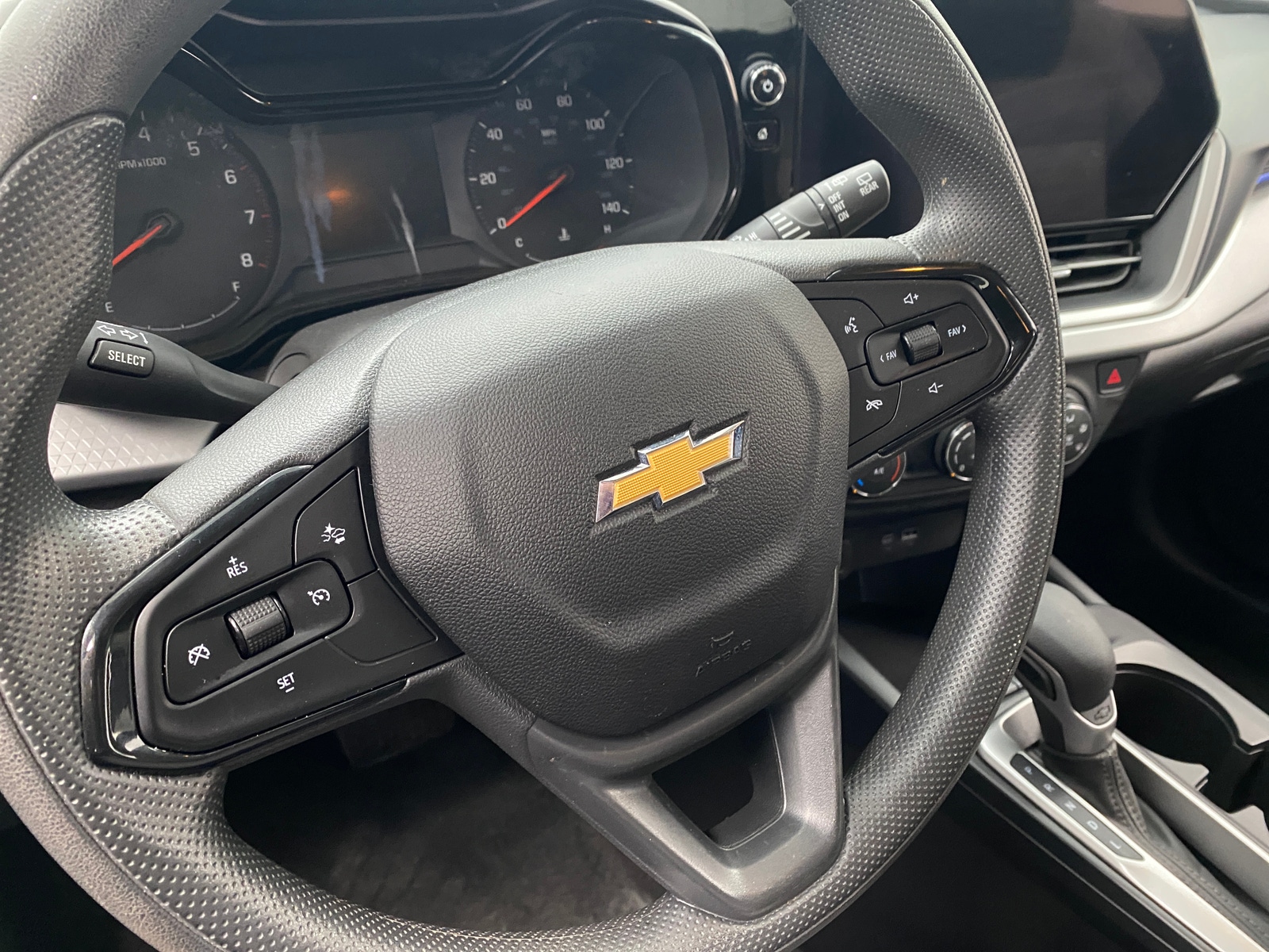 Thumbnail: 2025 Chevrolet Trax - 5