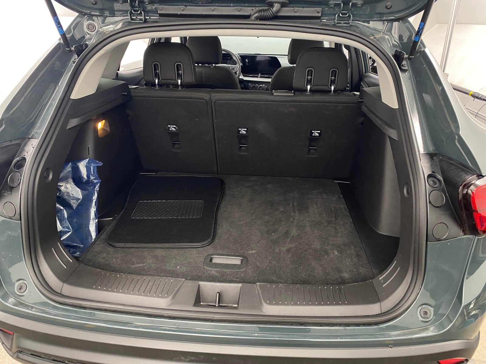 Thumbnail: 2025 Chevrolet Trax - 7