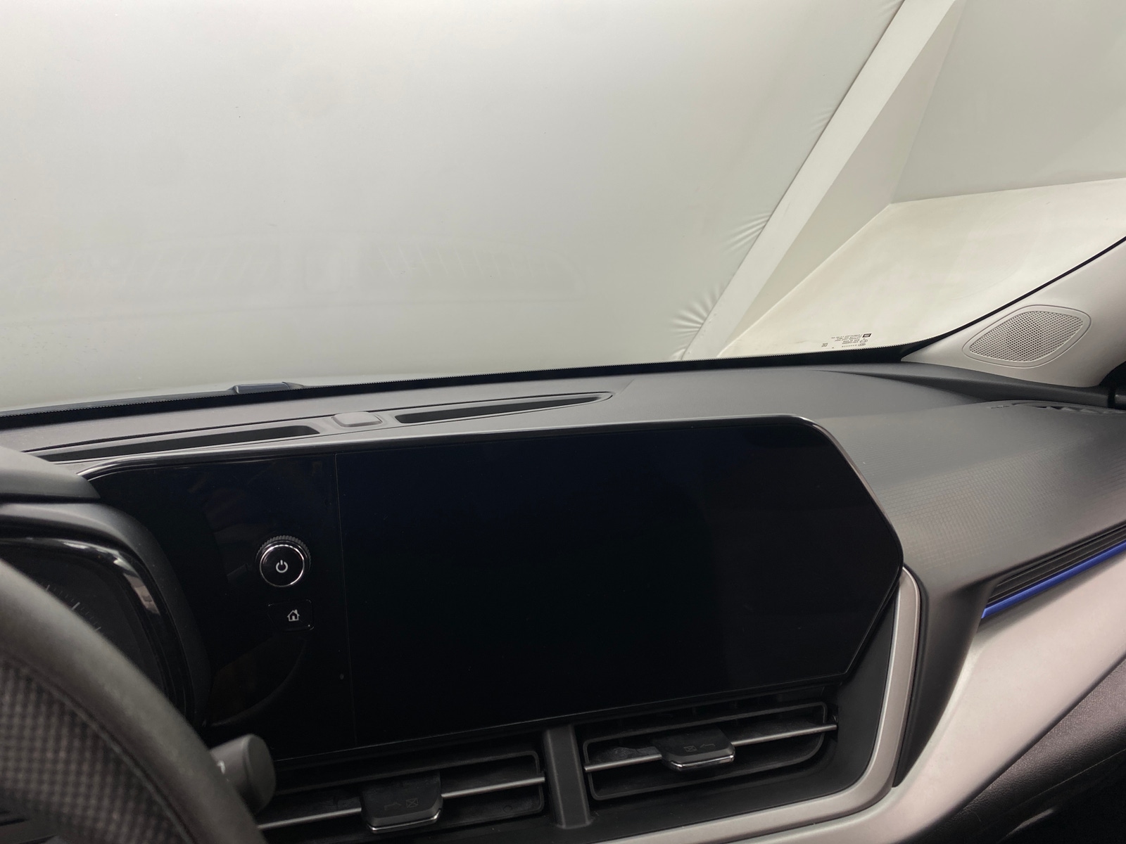 Thumbnail: 2025 Chevrolet Trax - 4