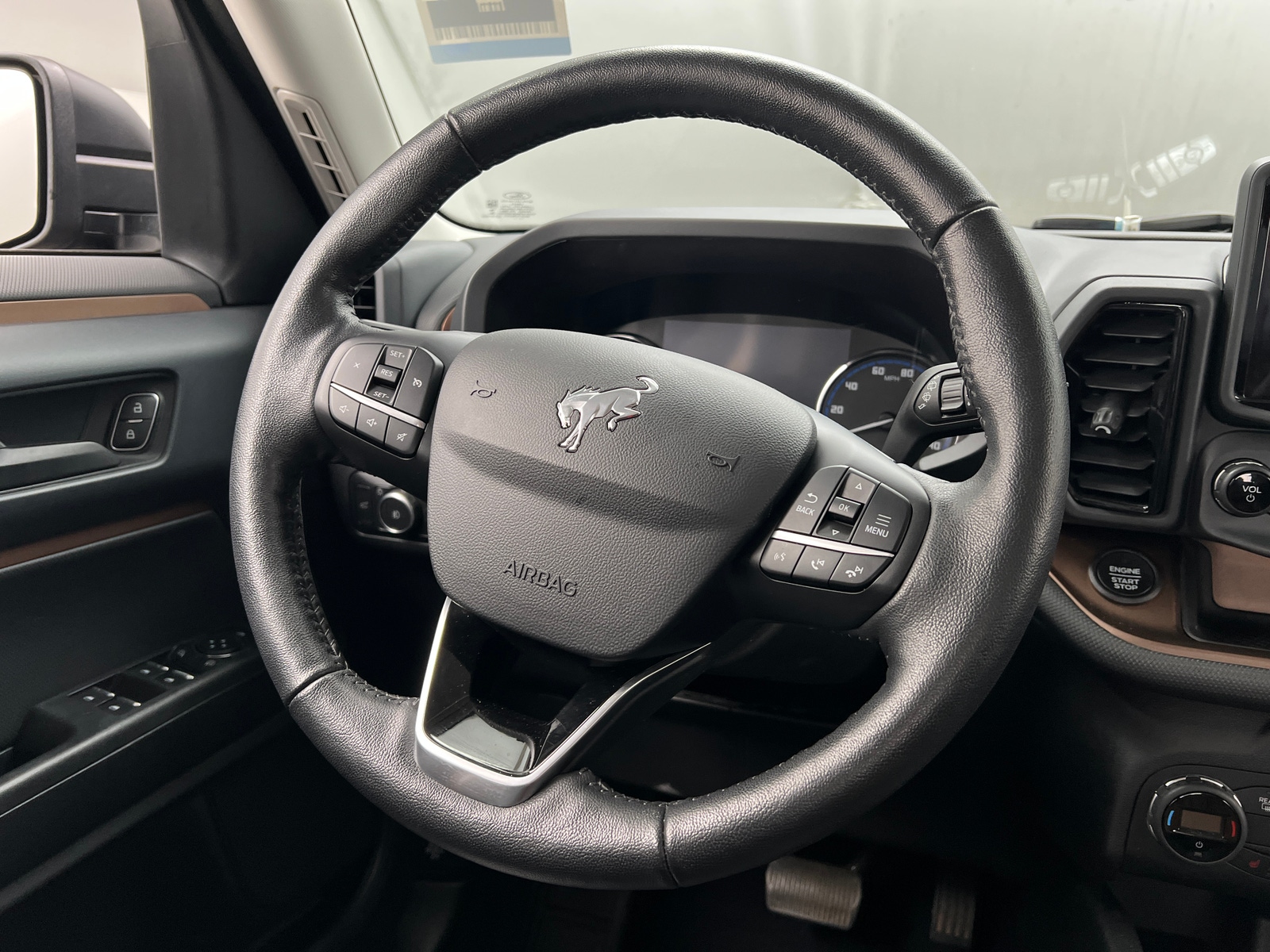 Thumbnail: 2021 Ford Bronco Sport - 4