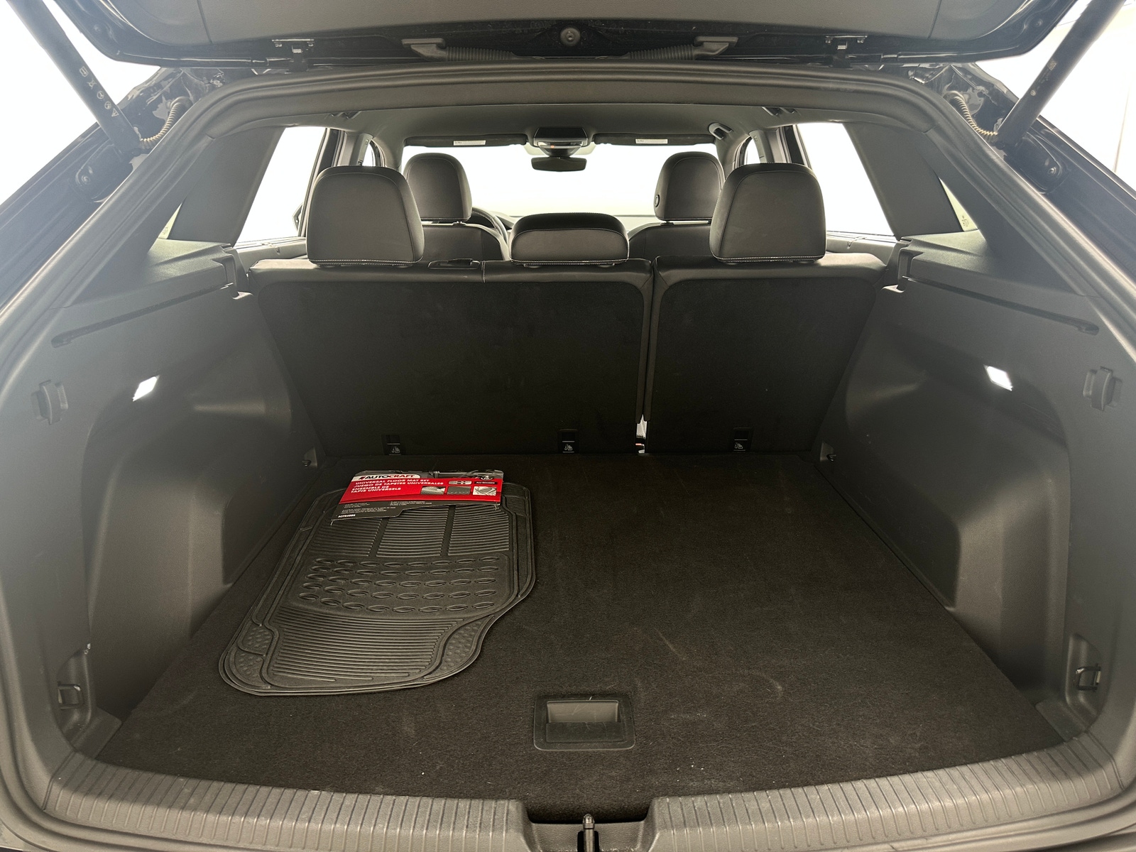 Thumbnail: 2025 Volkswagen Atlas - 6