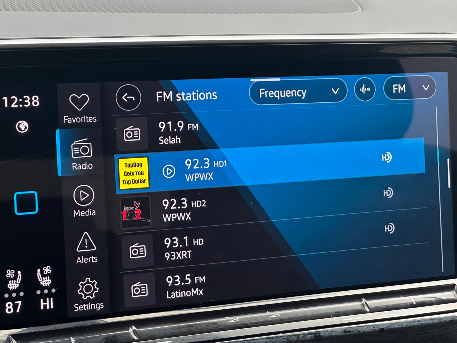 Thumbnail: 2025 Volkswagen Atlas - 3