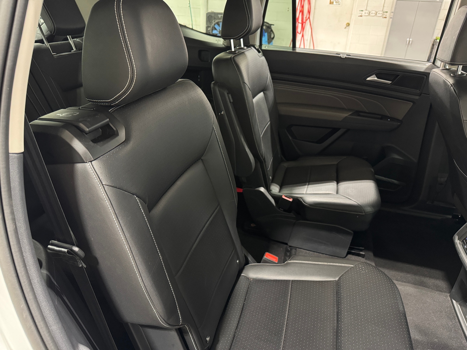 Thumbnail: 2023 Volkswagen Atlas - 5