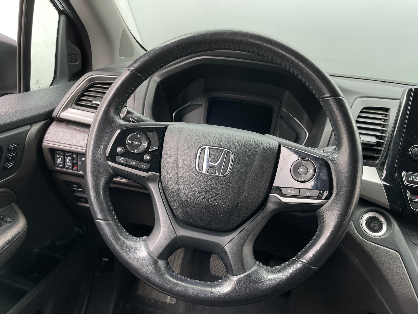 Thumbnail: 2018 Honda Odyssey - 4