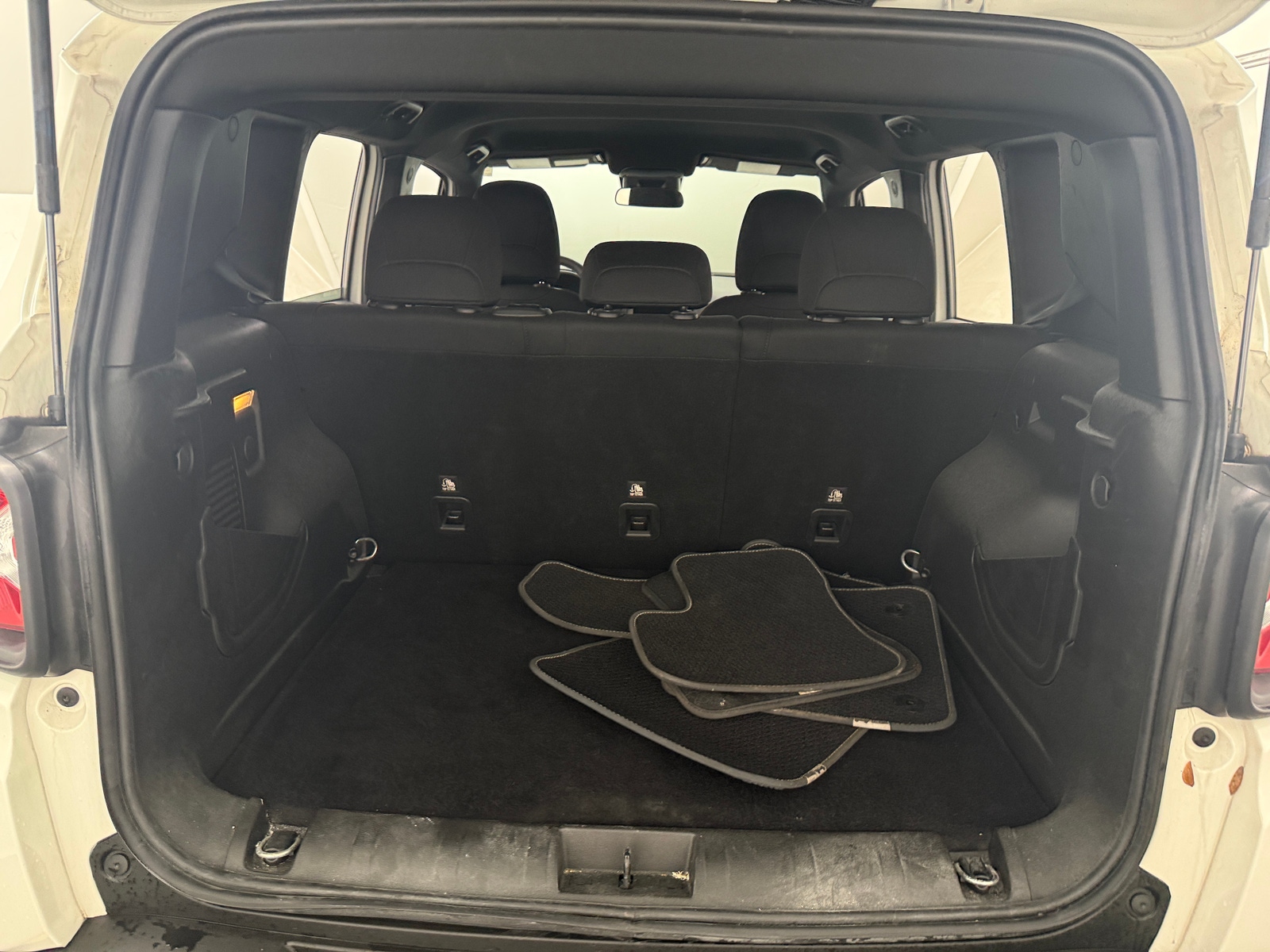 Thumbnail: 2021 Jeep Renegade - 7