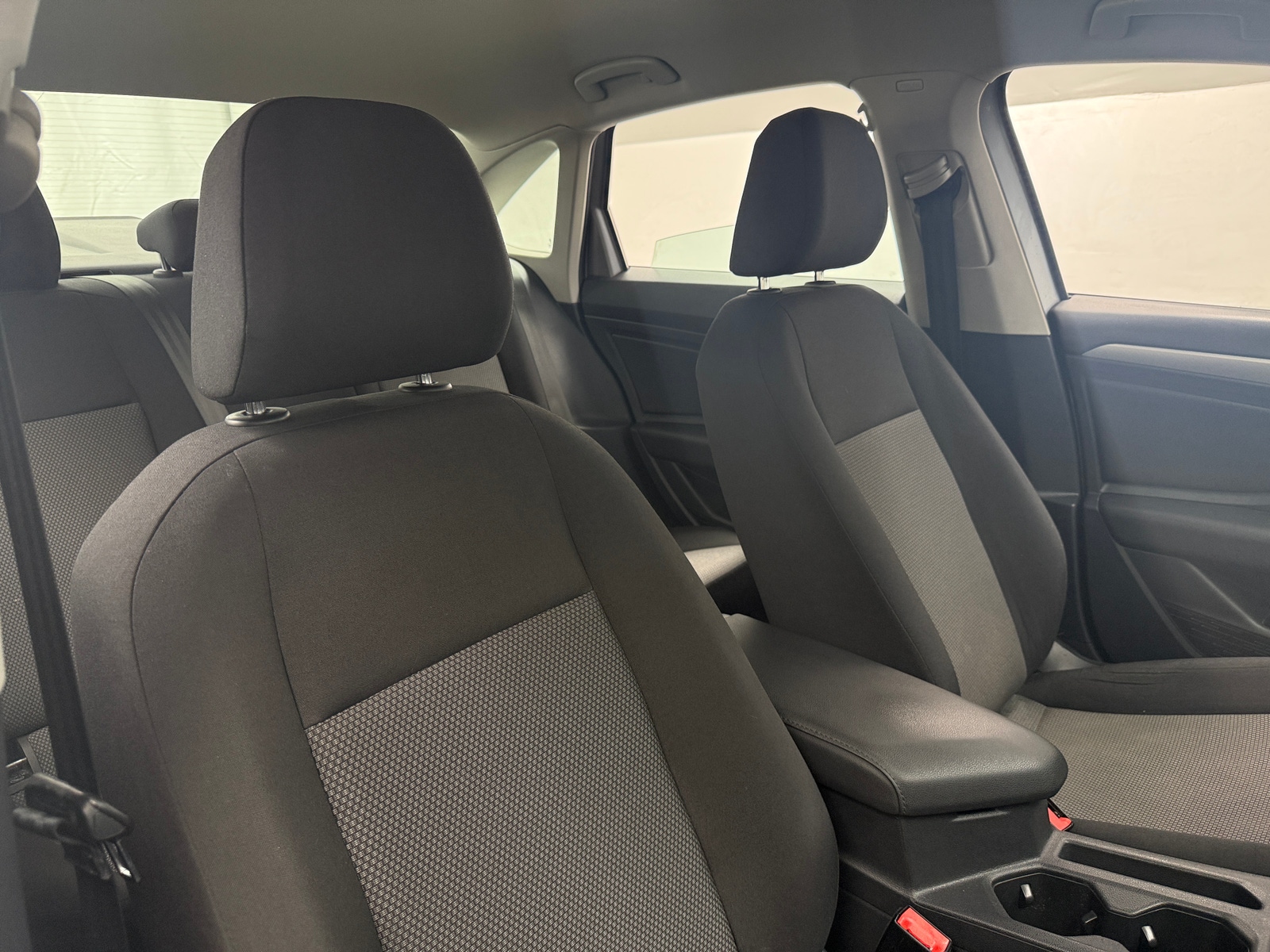 Thumbnail: 2020 Volkswagen Jetta - 2