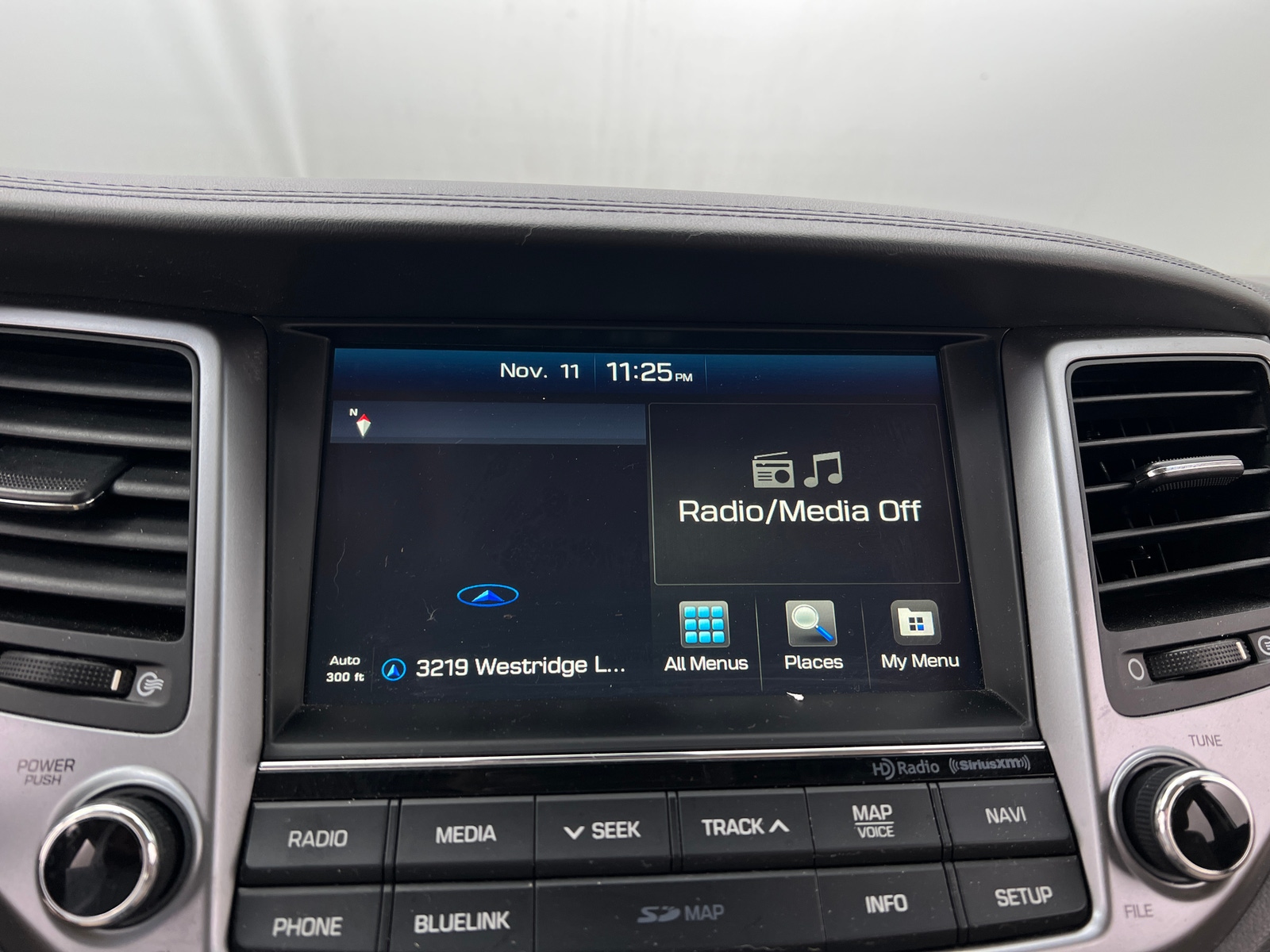 Thumbnail: 2016 Hyundai Tucson - 3