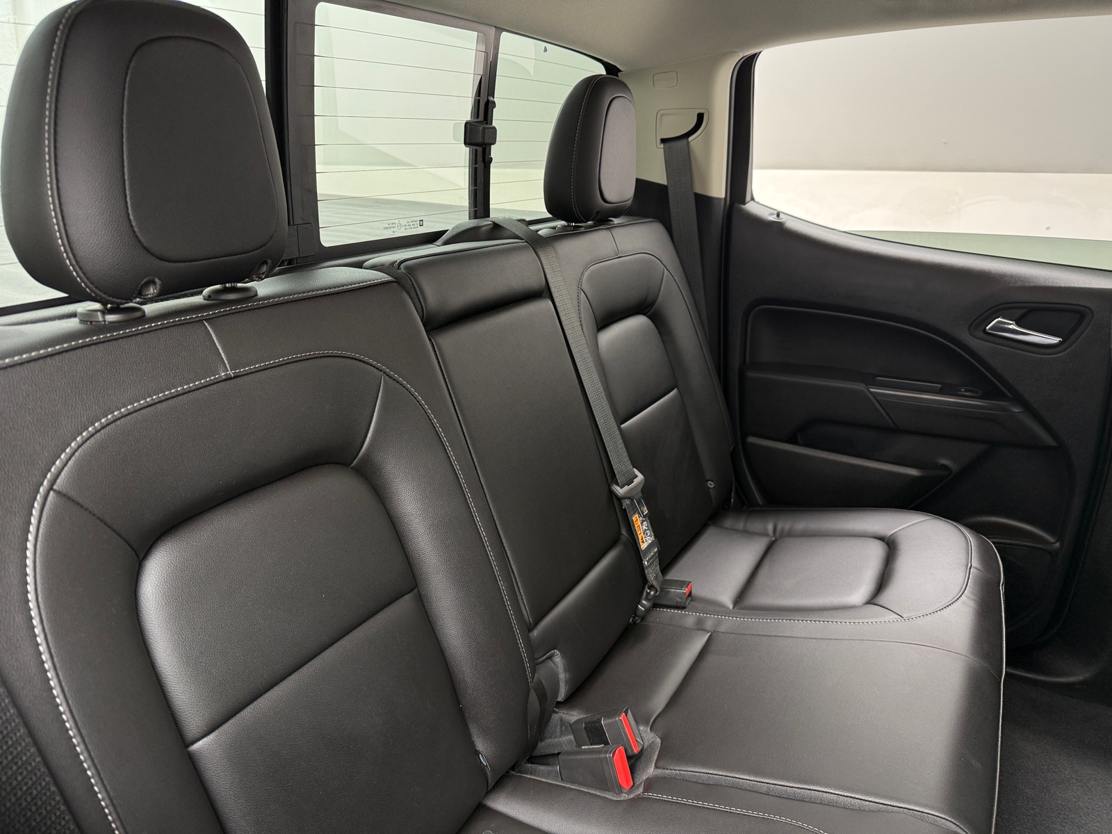 Thumbnail: 2022 Chevrolet Colorado - 5