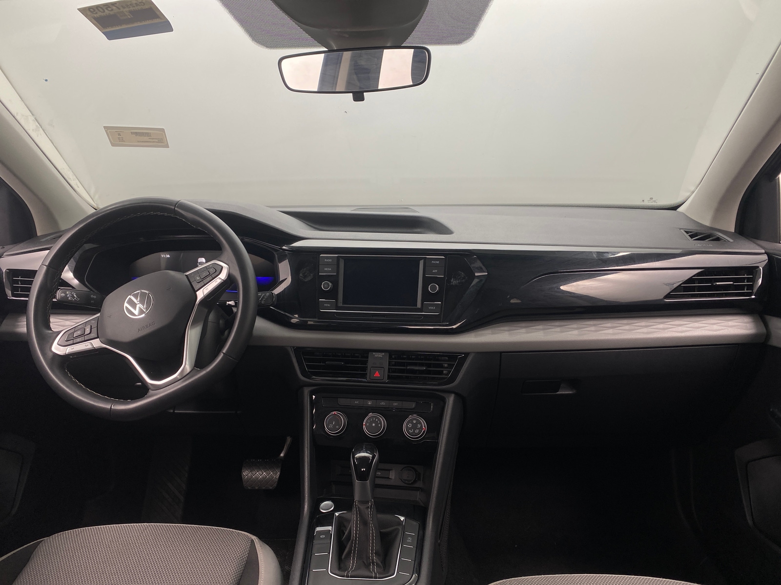 Thumbnail: 2024 Volkswagen Taos - 3