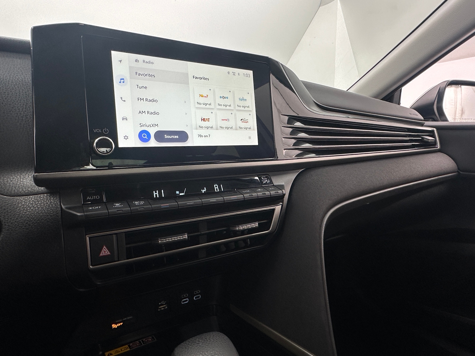 Thumbnail: 2025 Toyota Camry - 4