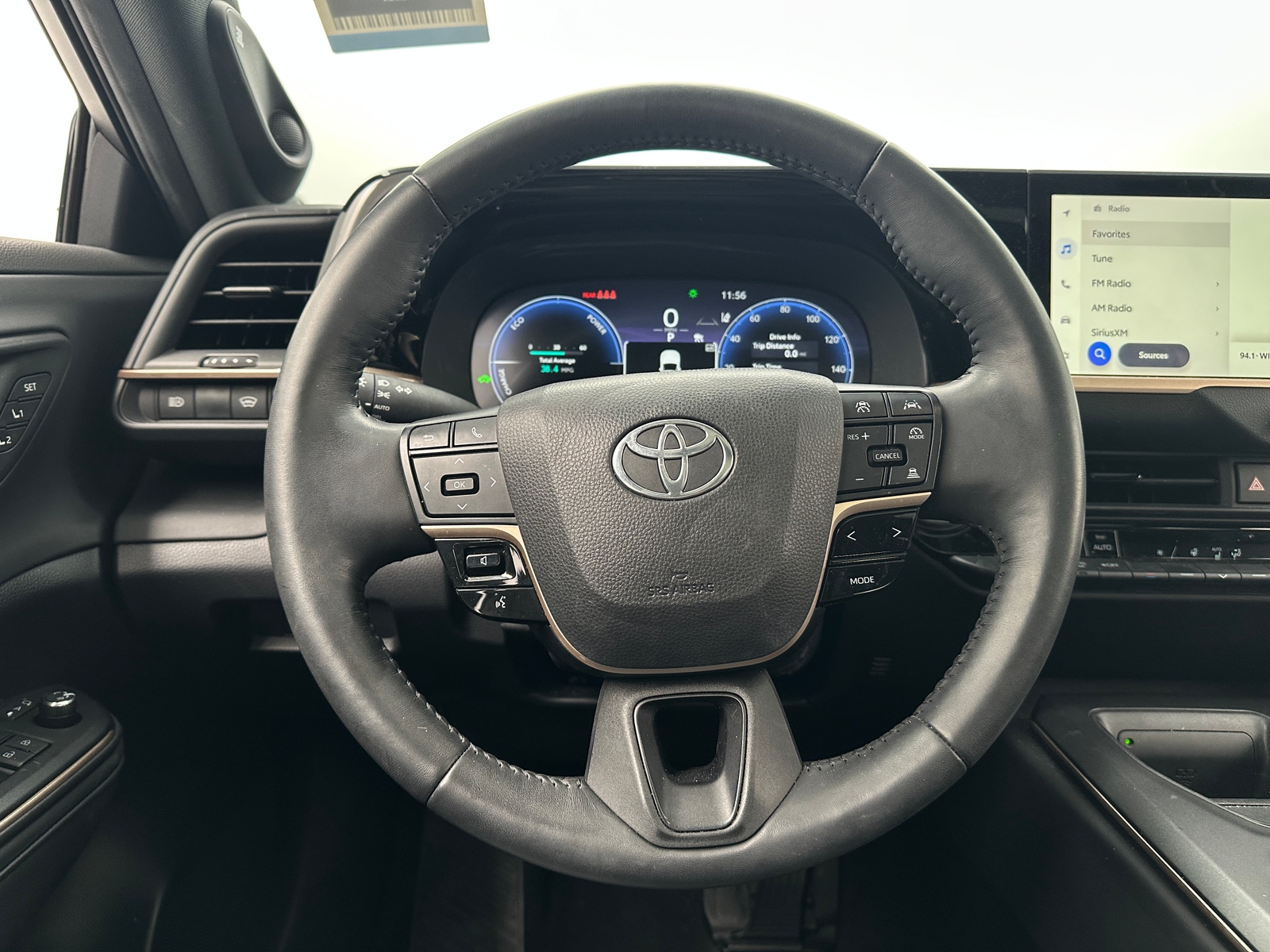 Thumbnail: 2023 Toyota Crown - 4