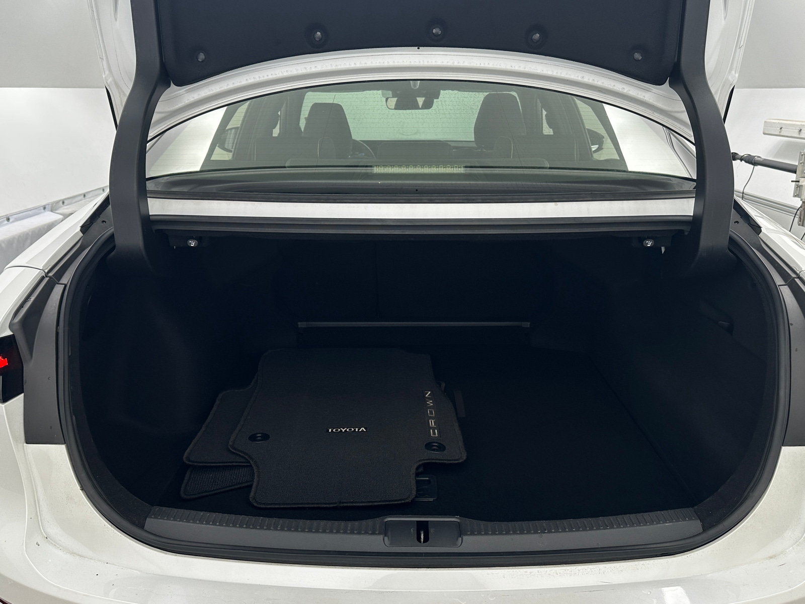 Thumbnail: 2023 Toyota Crown - 6