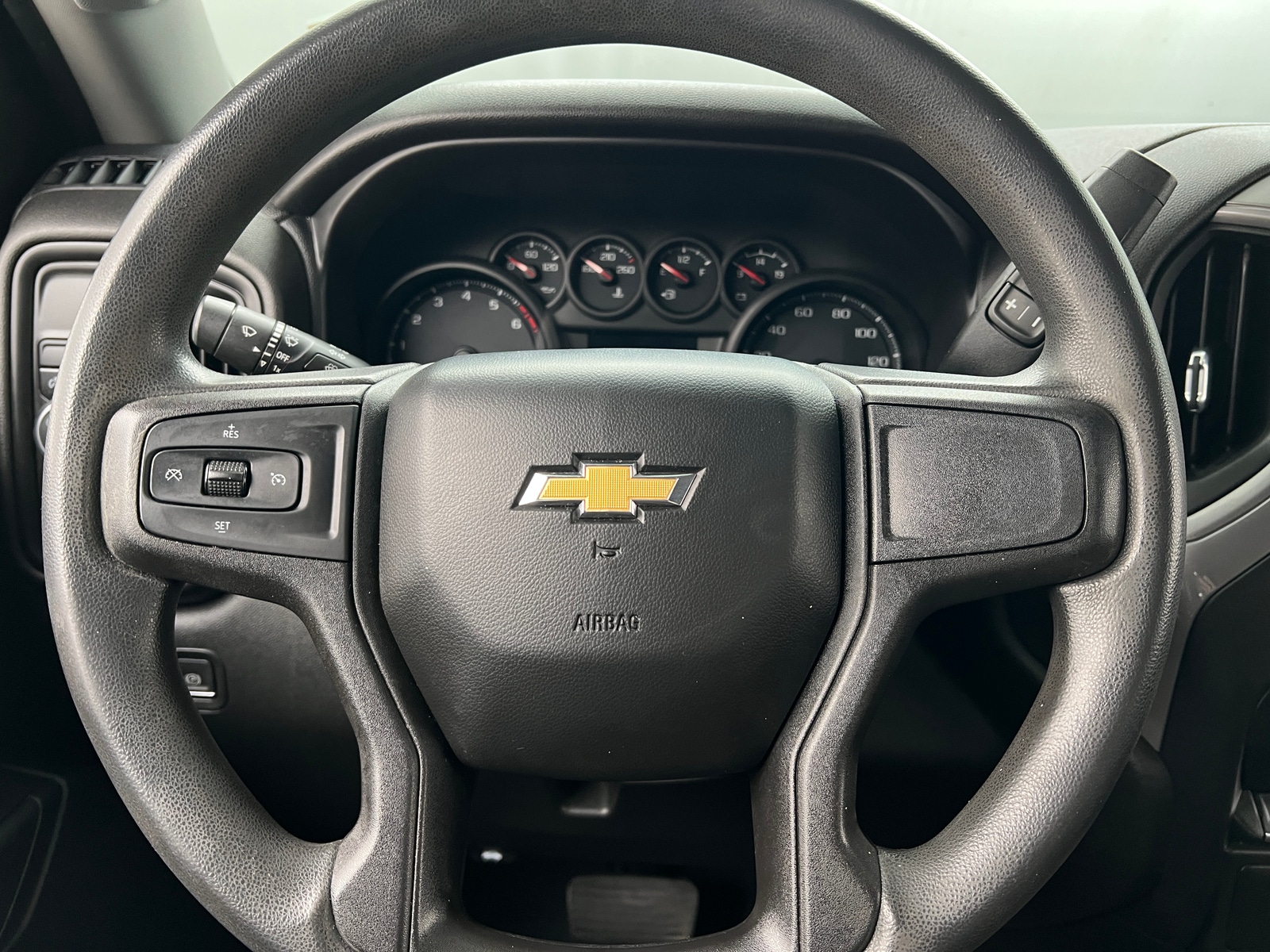 Thumbnail: 2020 Chevrolet Silverado 1500 - 5