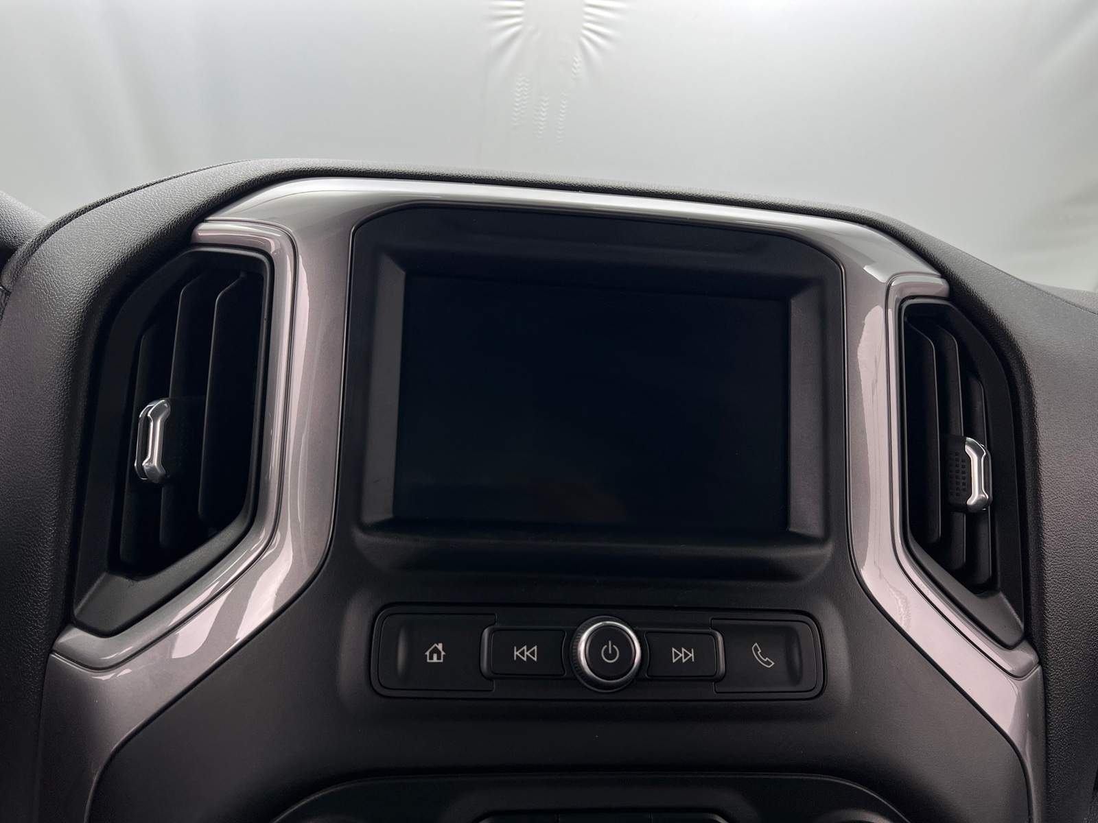 Thumbnail: 2020 Chevrolet Silverado 1500 - 4