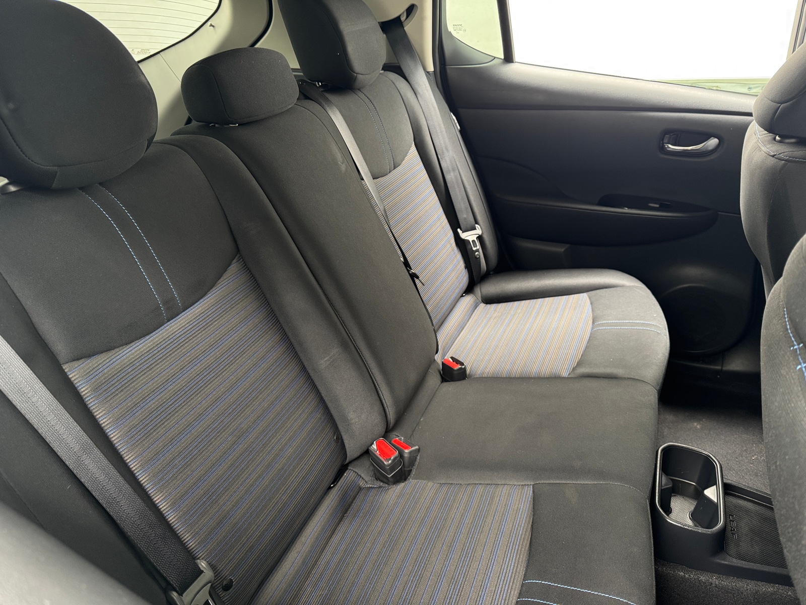 Thumbnail: 2023 Nissan Leaf - 6