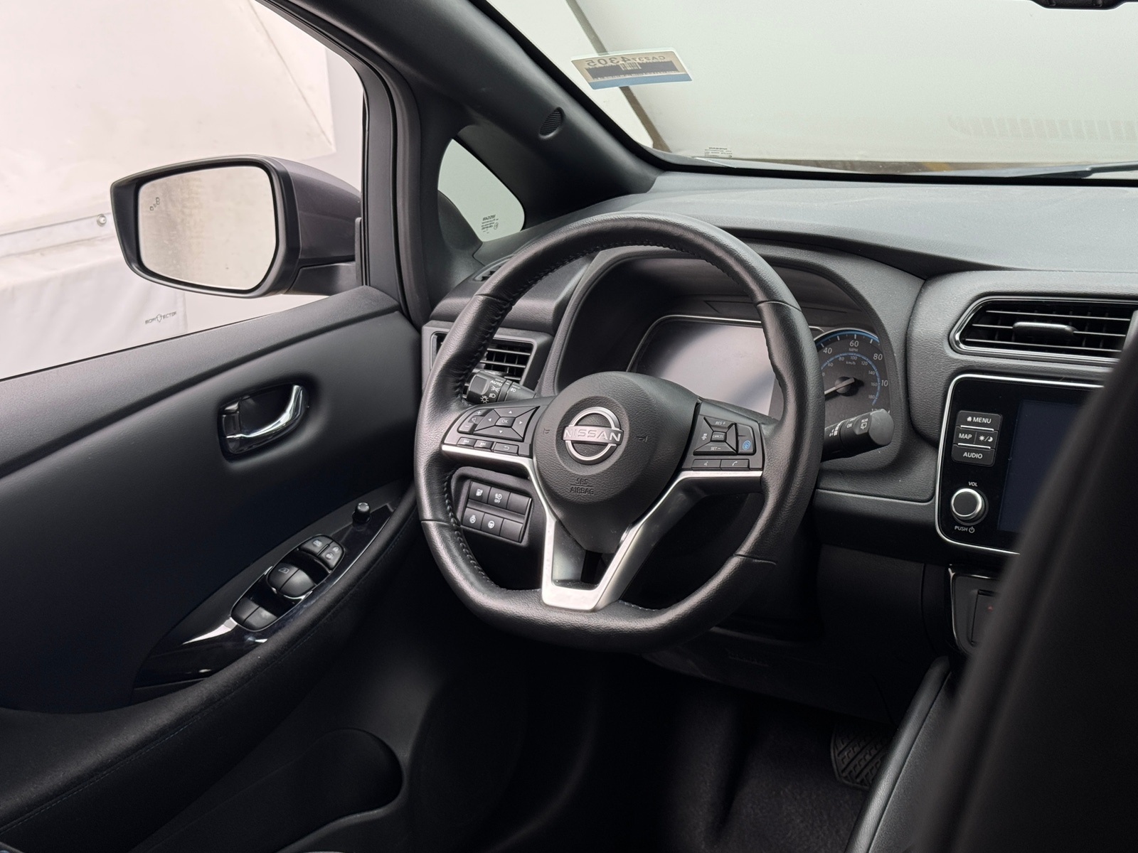 Thumbnail: 2023 Nissan Leaf - 5