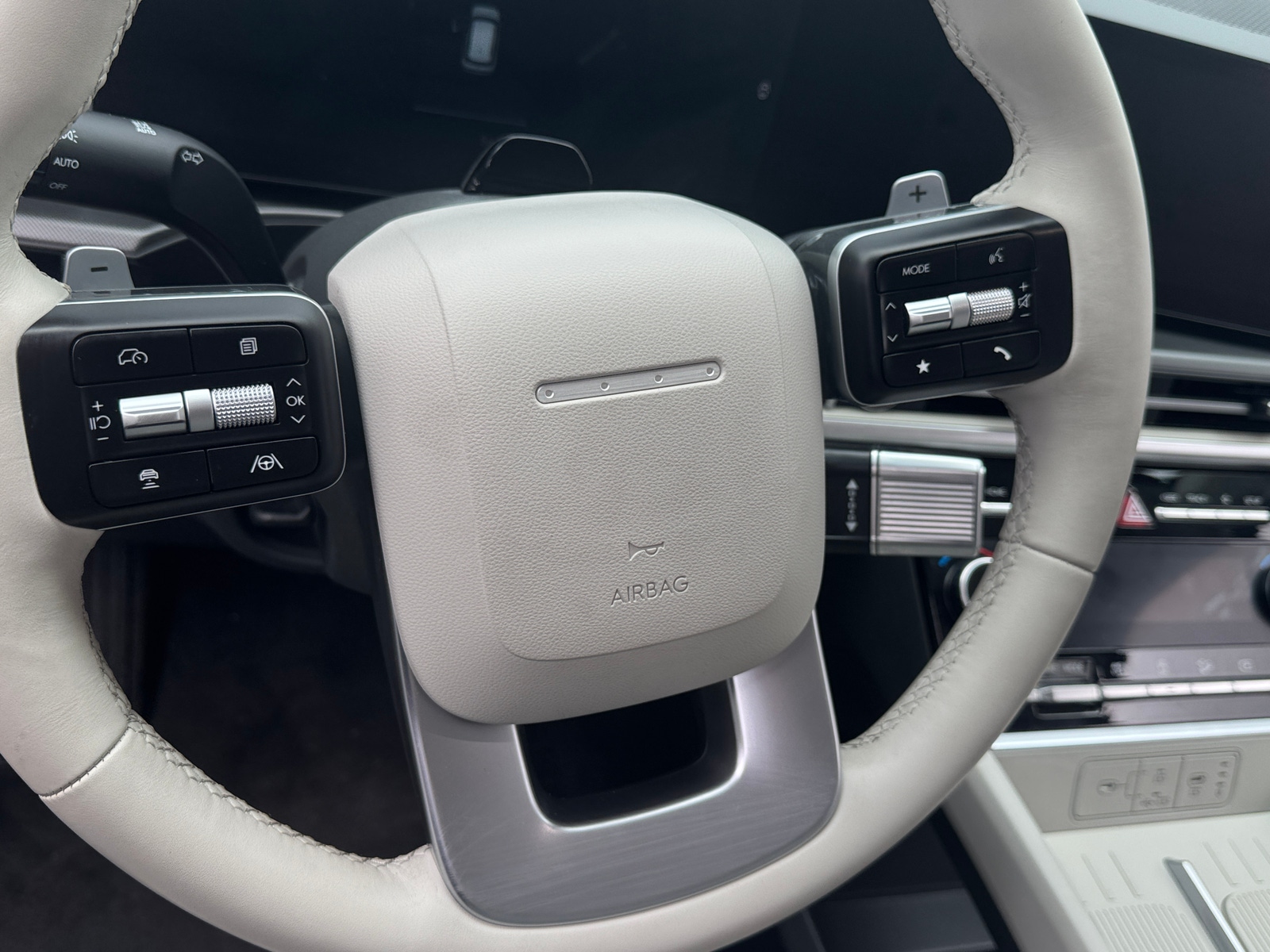 Thumbnail: 2025 Hyundai Santa Fe - 4