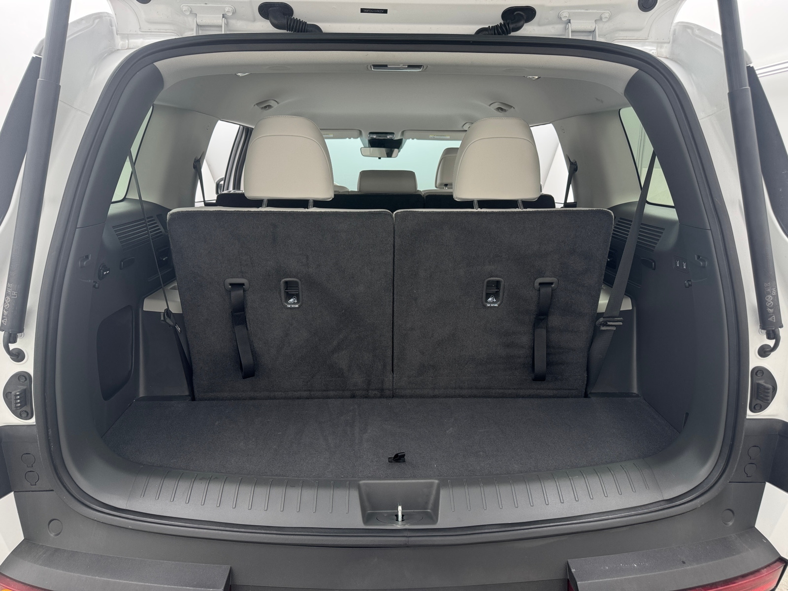 Thumbnail: 2025 Hyundai Santa Fe - 6