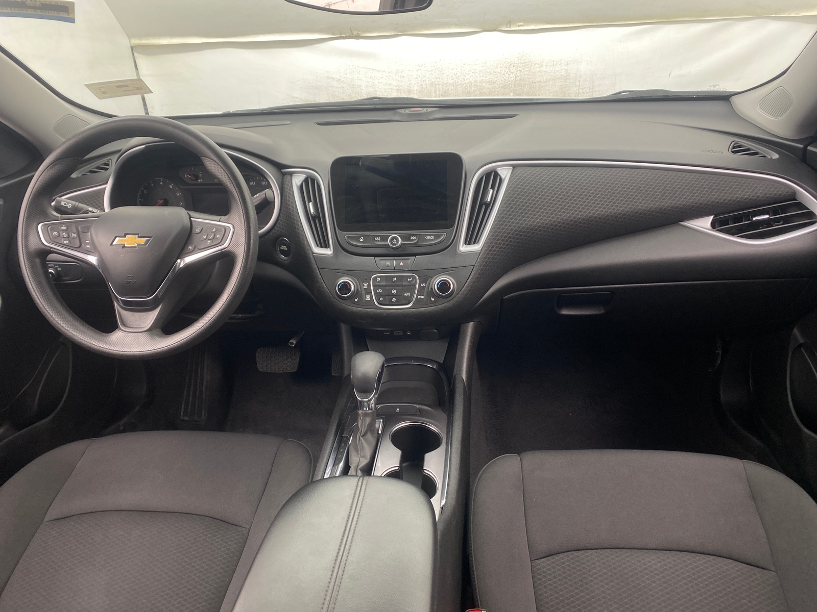 Thumbnail: 2023 Chevrolet Malibu - 3