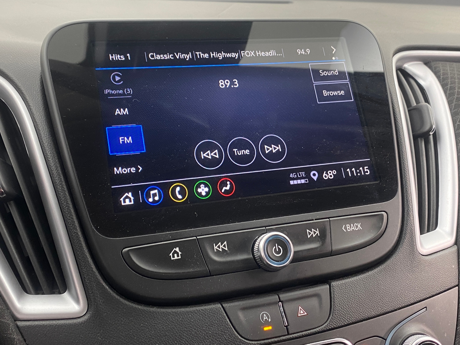 Thumbnail: 2023 Chevrolet Malibu - 4