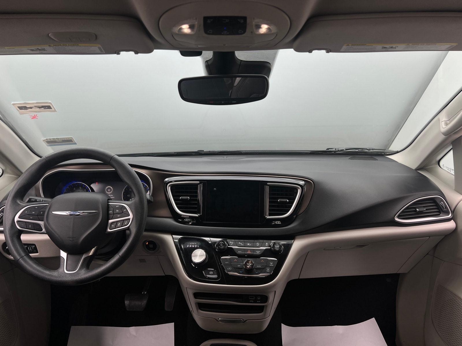 Thumbnail: 2019 Chrysler Pacifica - 3