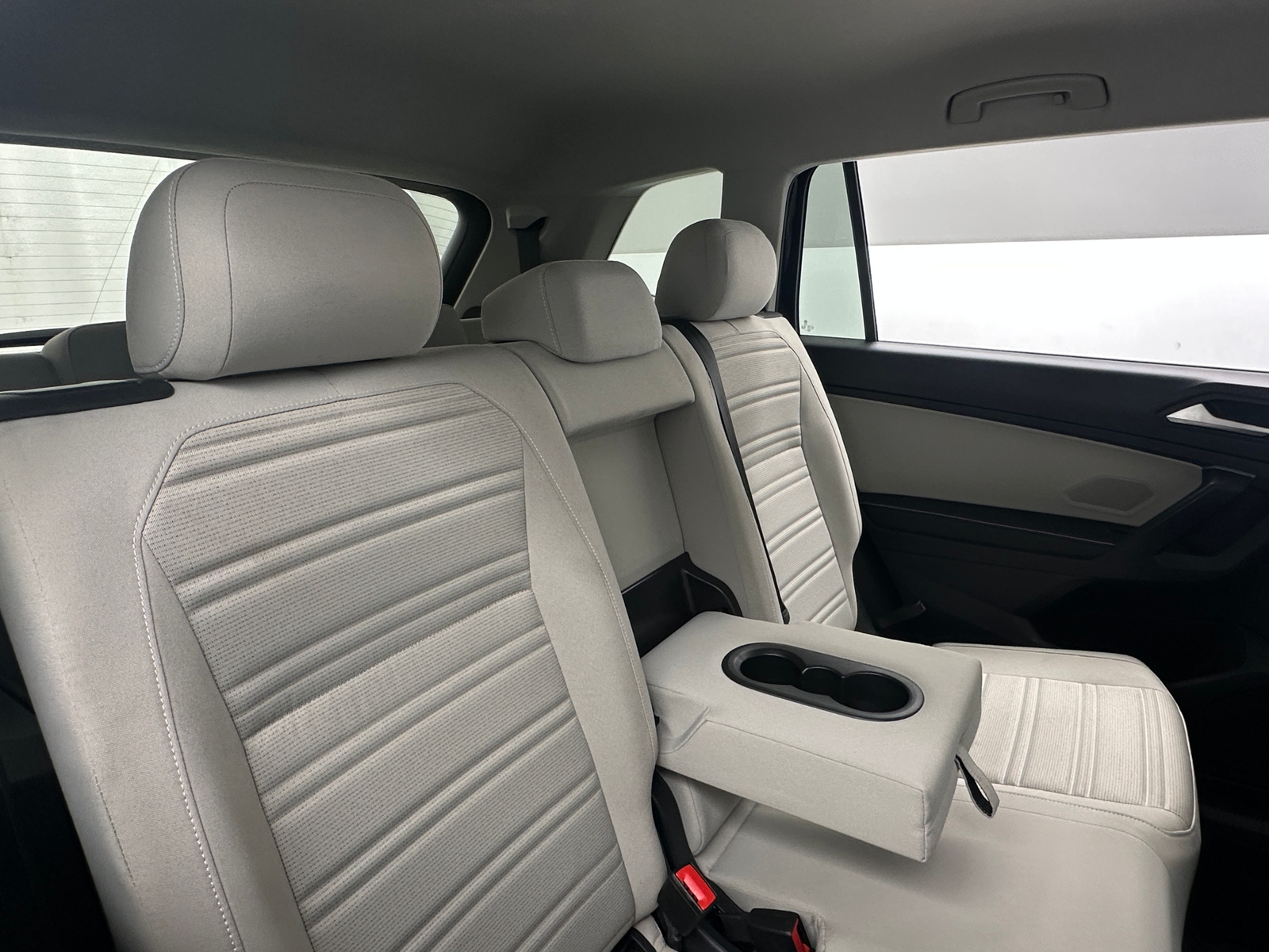 Thumbnail: 2024 Volkswagen Tiguan - 6