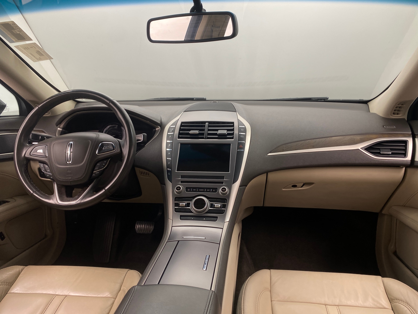 Thumbnail: 2017 Lincoln MKZ - 2