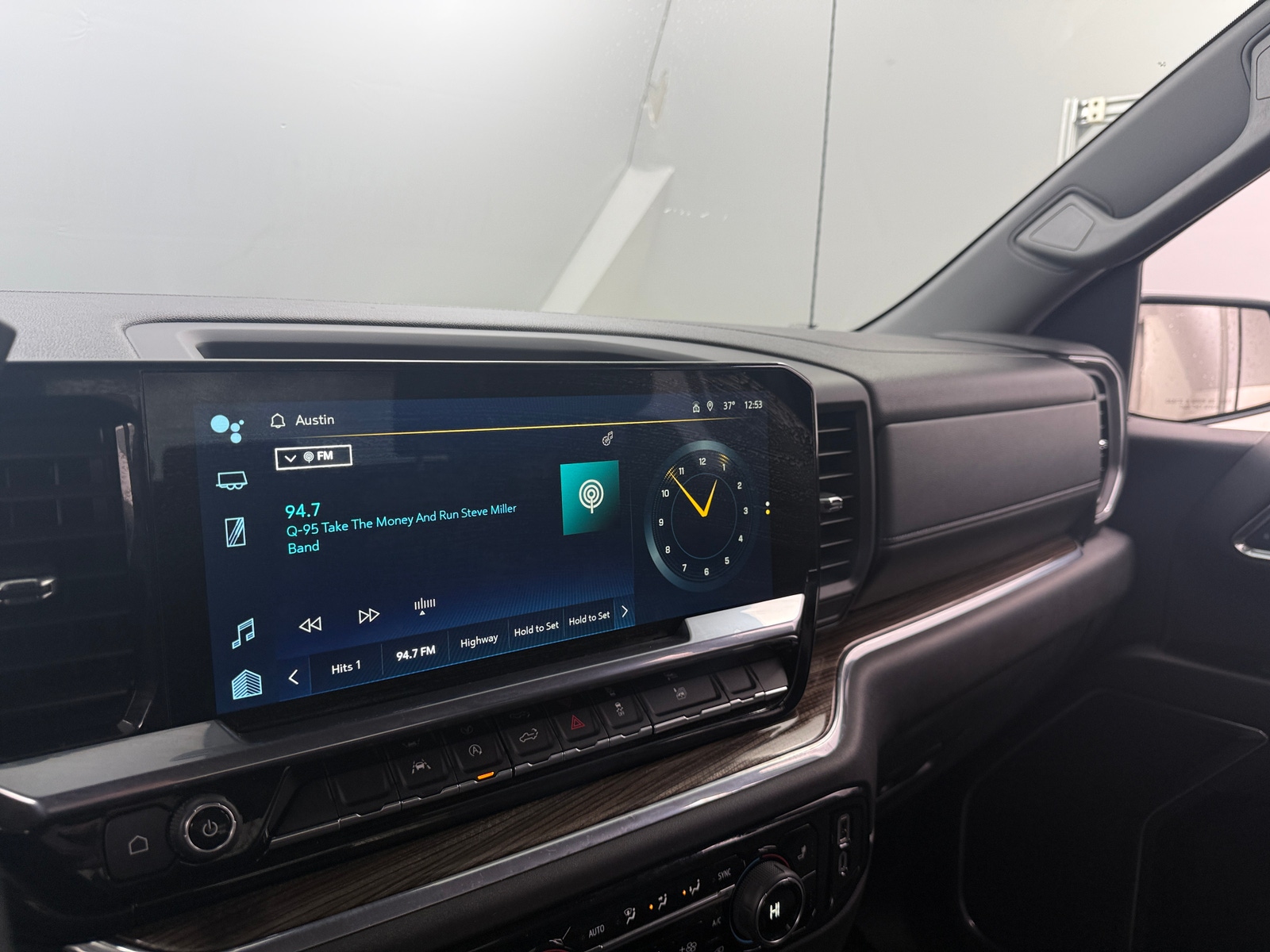 Thumbnail: 2023 Chevrolet Silverado 1500 - 4