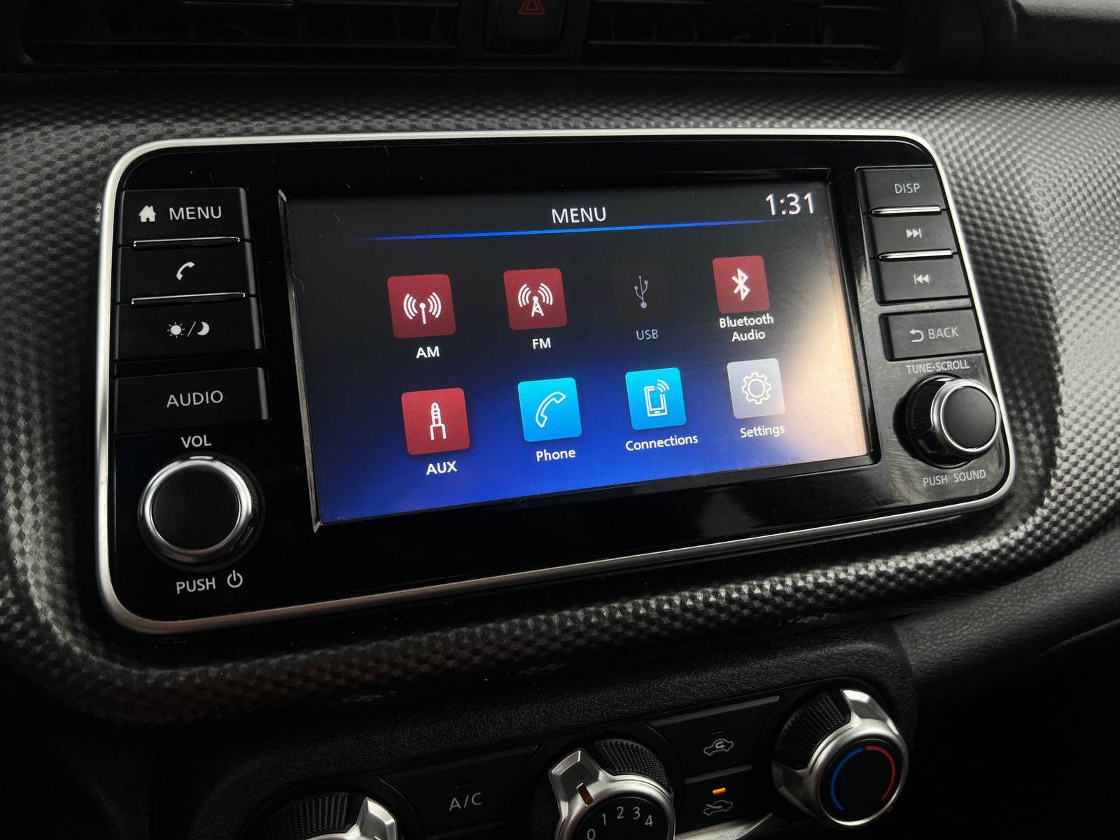 Thumbnail: 2020 Nissan Kicks - 4