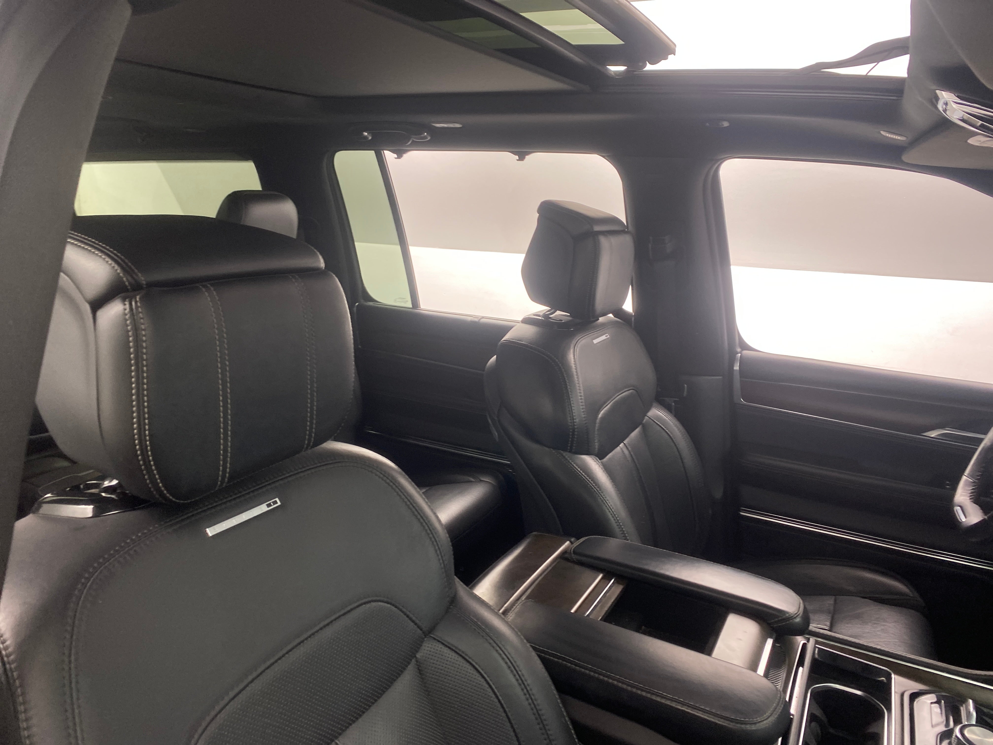 2022 Jeep Grand Wagoneer