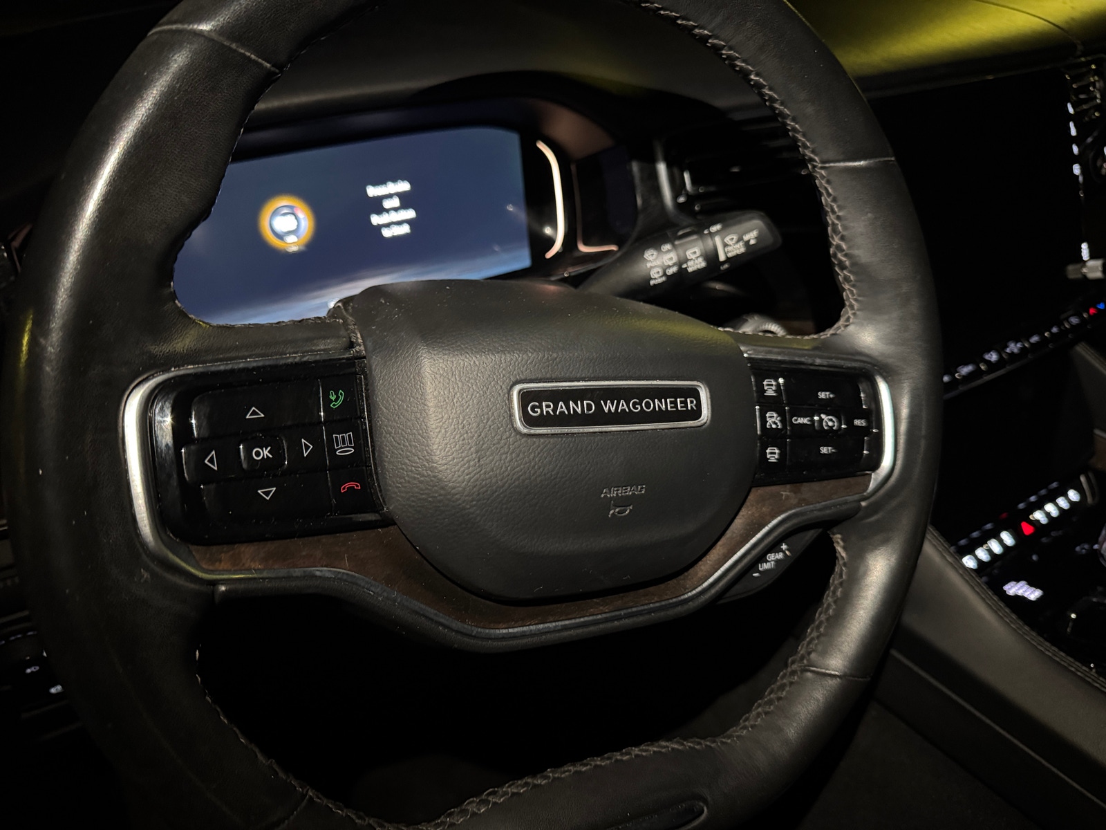 Thumbnail: 2022 Jeep Grand Wagoneer - 4