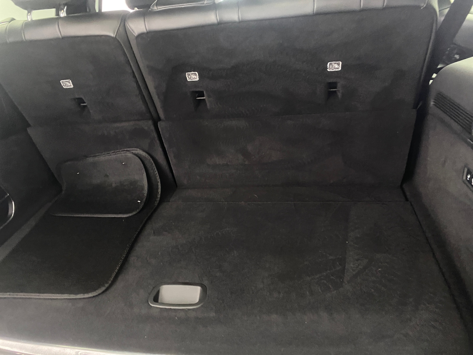 Thumbnail: 2022 Jeep Grand Wagoneer - 6