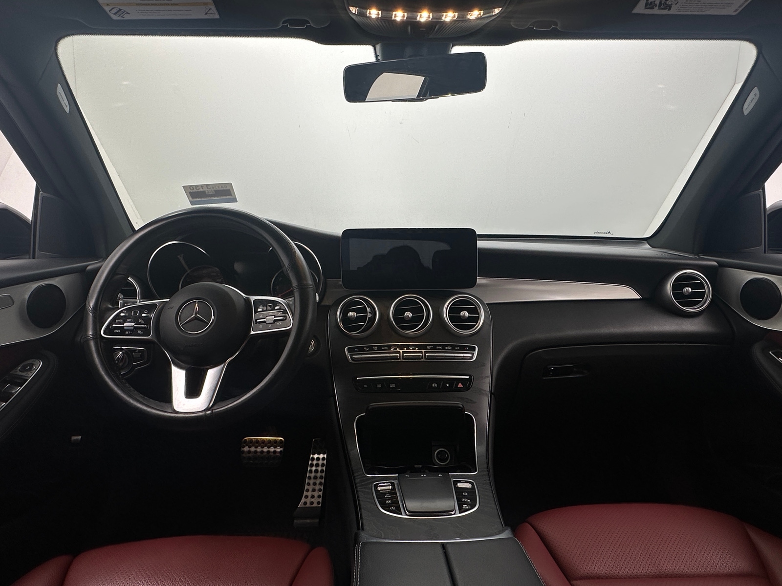 Thumbnail: 2021 Mercedes-Benz GLC - 2