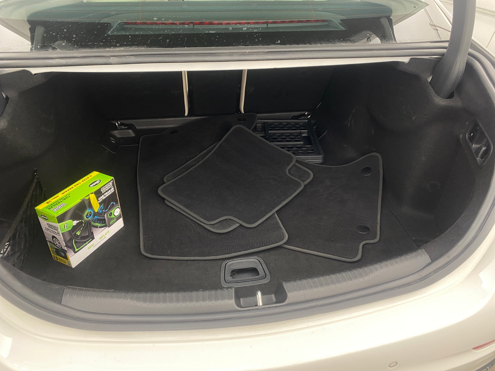 Thumbnail: 2025 Mercedes-Benz C-Class - 6