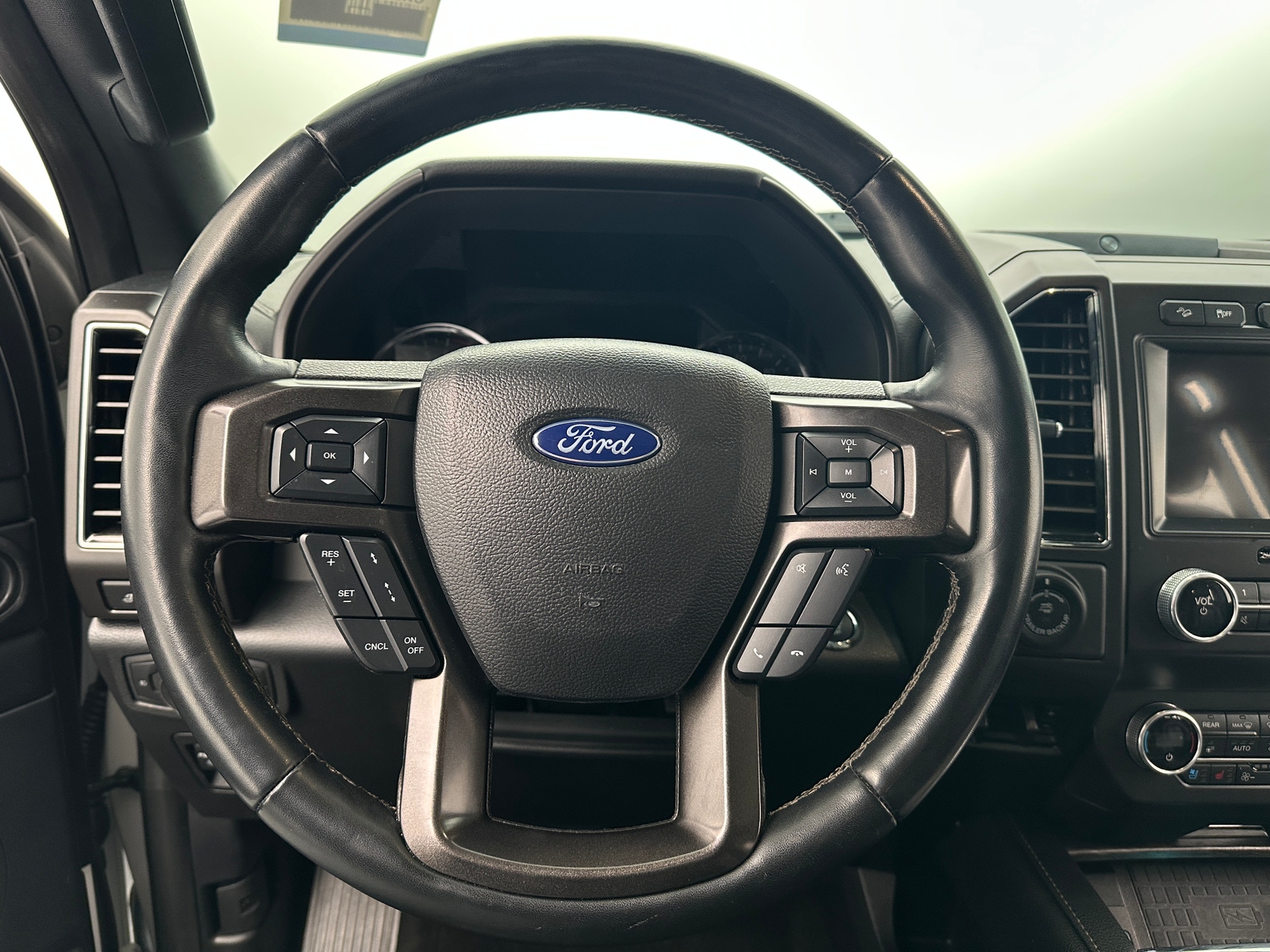 Thumbnail: 2021 Ford Expedition - 4