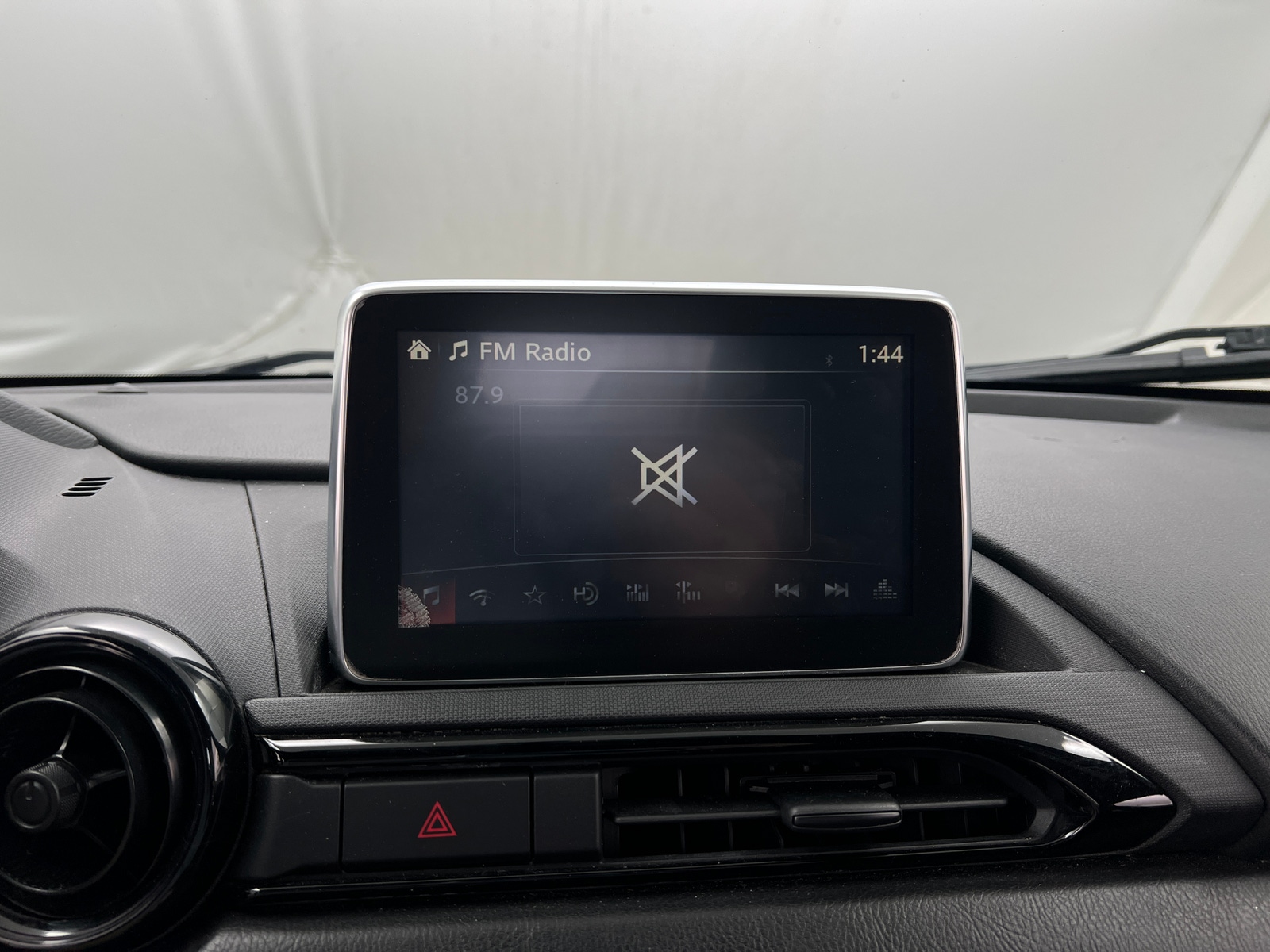 Thumbnail: 2016 Mazda MX-5 Miata - 4