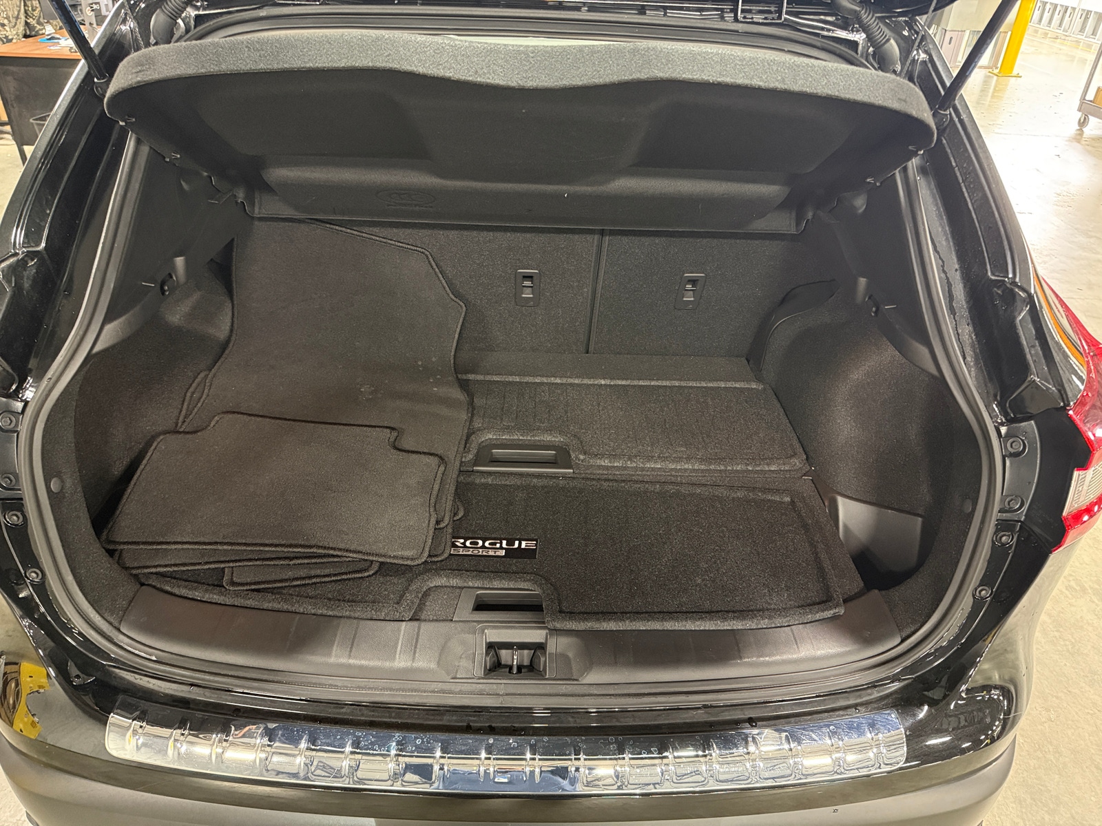 Thumbnail: 2022 Nissan Rogue Sport - 7