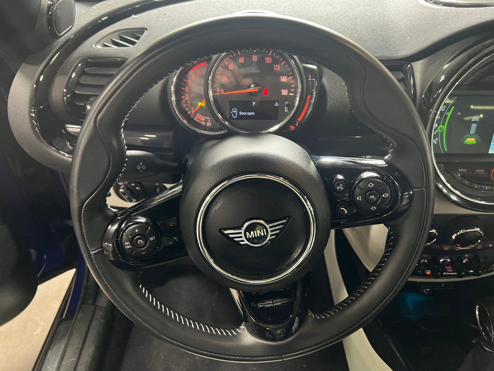 Thumbnail: 2019 MINI Cooper Clubman - 4